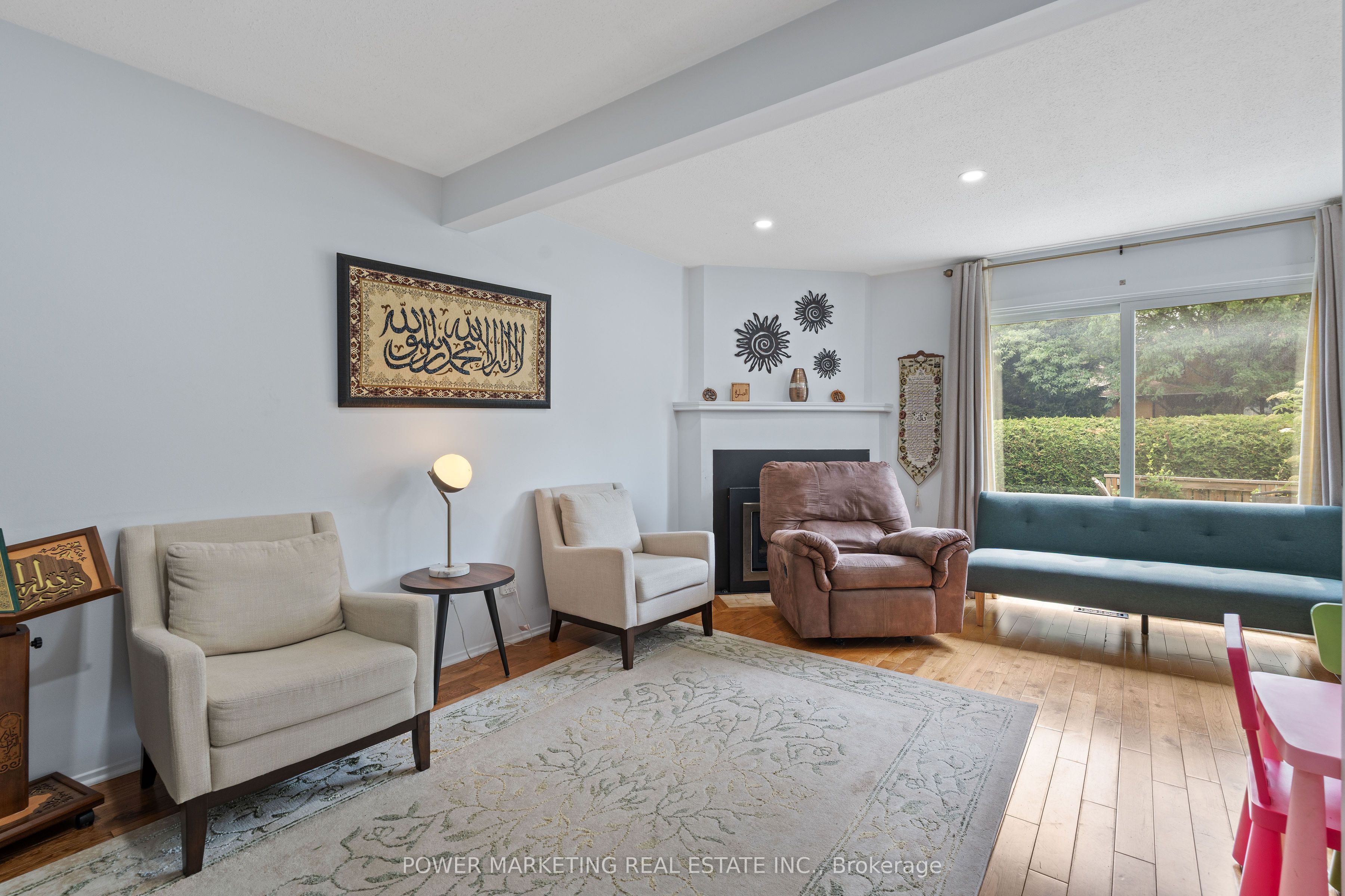10 BUJOLD Court, Kanata, ON K2L 3N6 photo 2