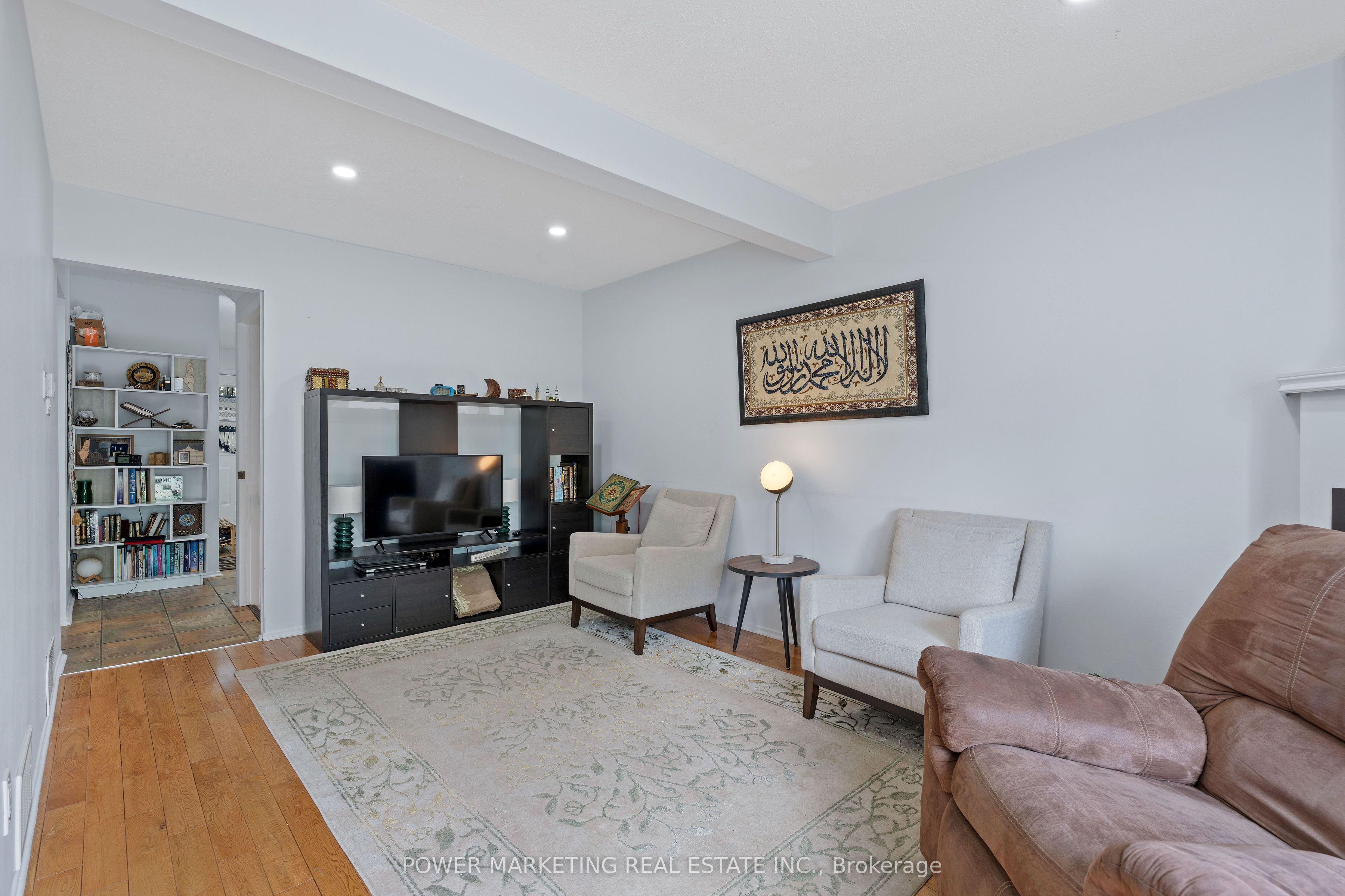 10 BUJOLD Court, Kanata, ON K2L 3N6 photo 3