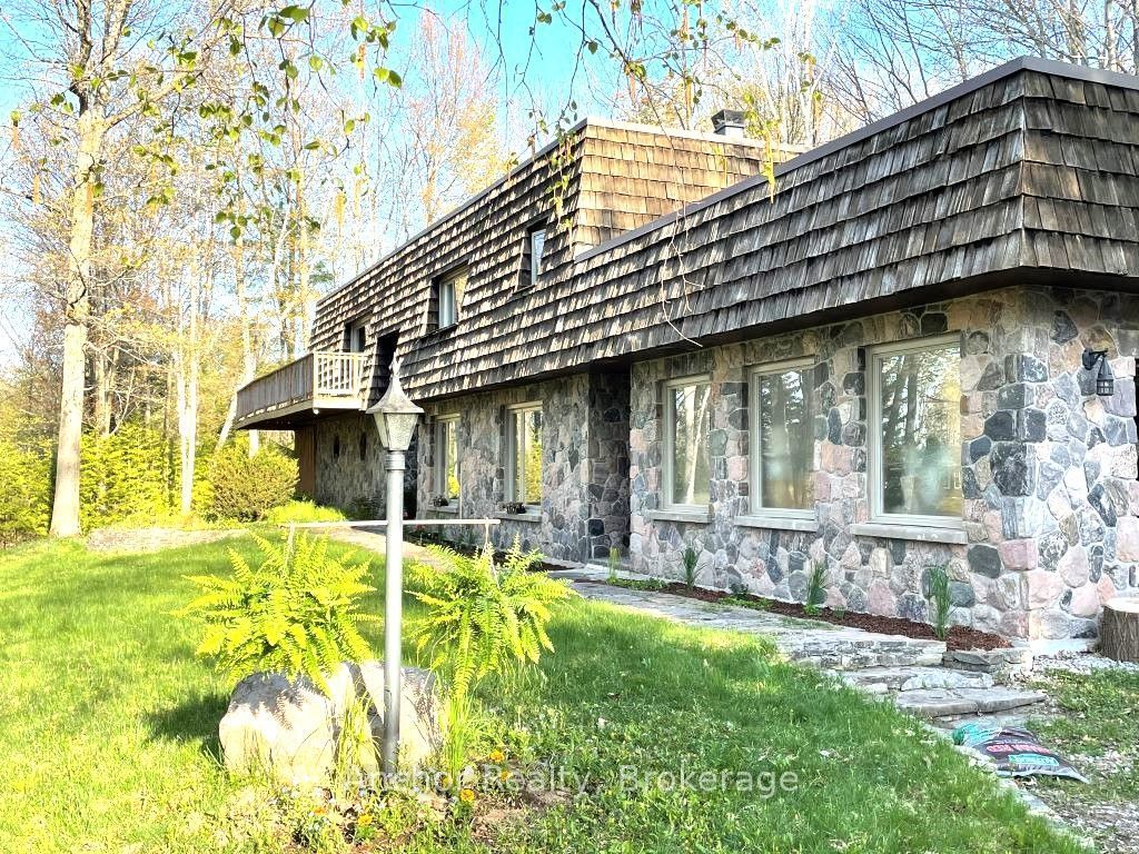 630 Farquhar Street, Gravenhurst, ON P1P 1E3 photo 3