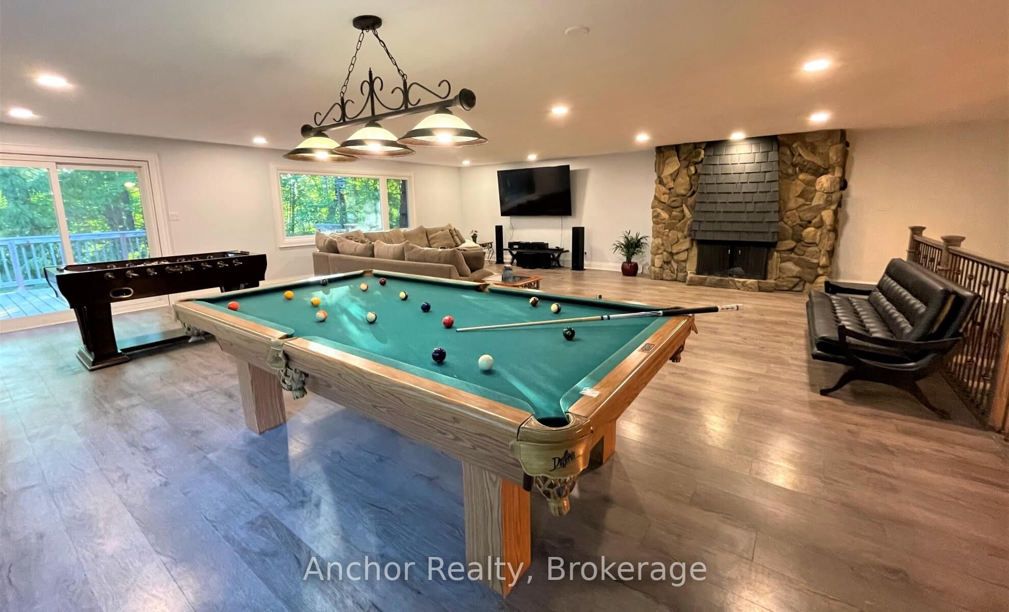 630 Farquhar Street, Gravenhurst, ON P1P 1E3 photo 5
