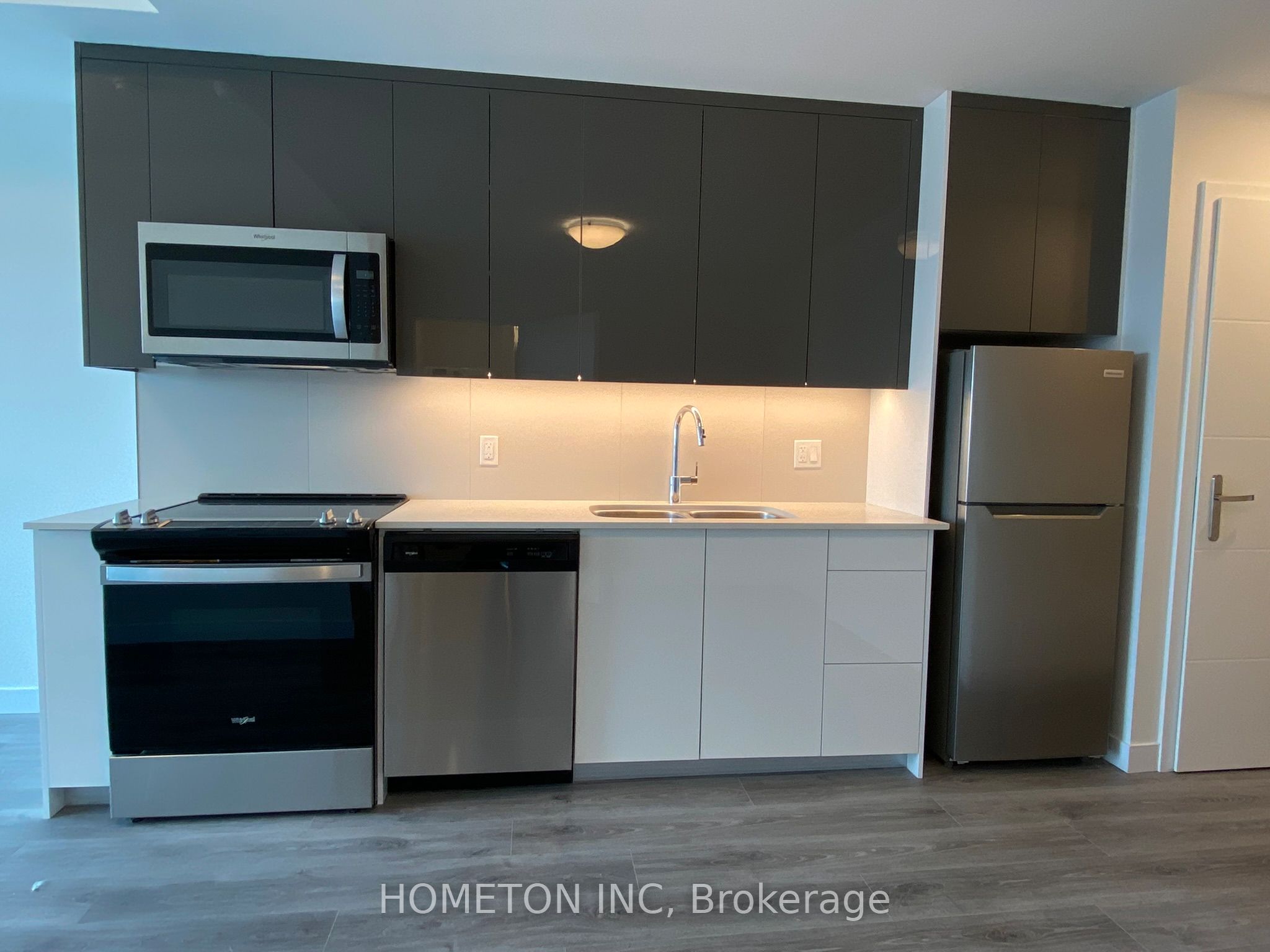 60 Frederick Street 1603, Kitchener, ON N2H 0C7 photo 2