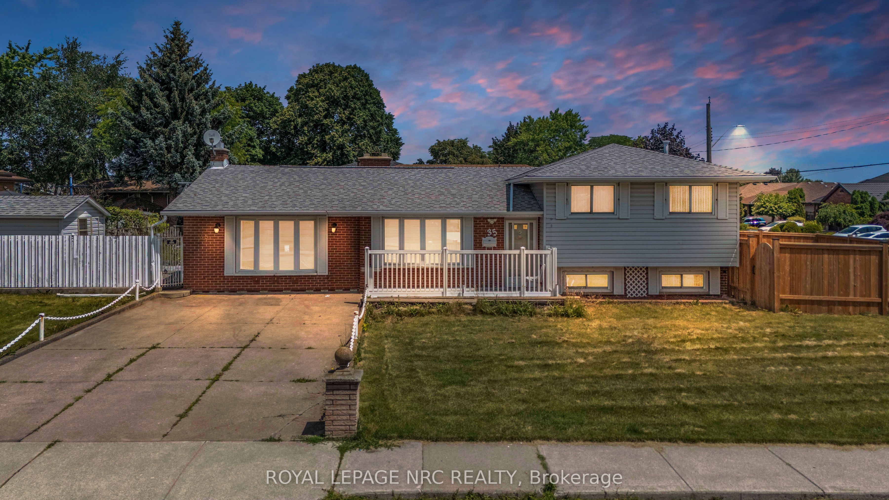 35 Eugene Street, Hamilton, ON L8H 2R1