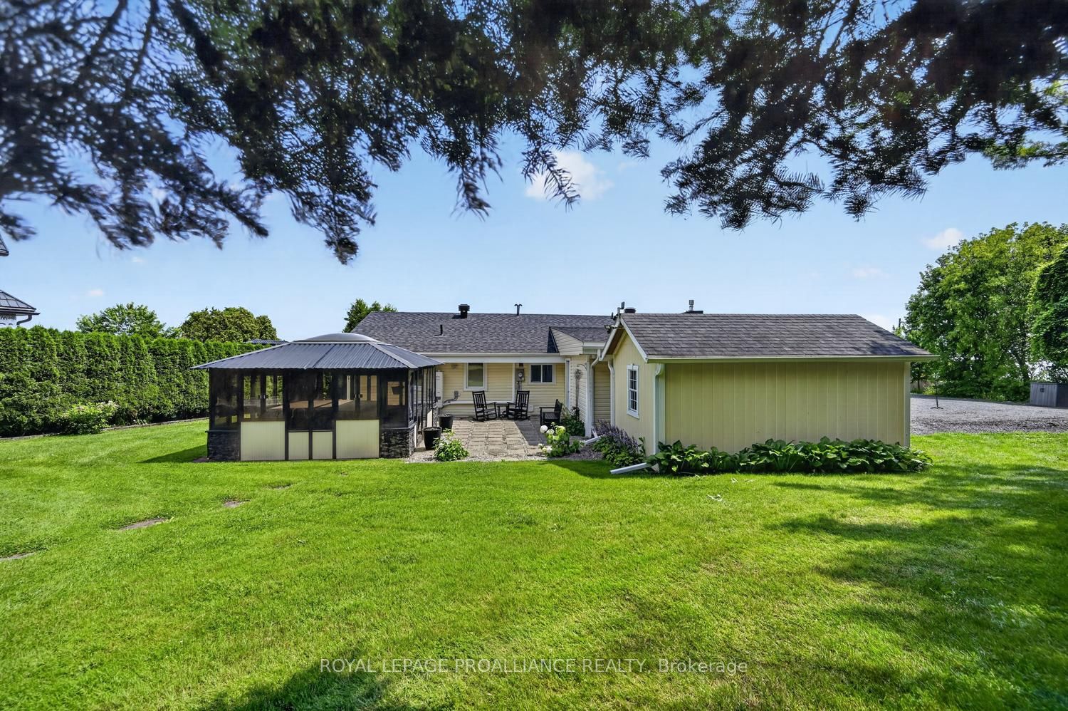 1637 County Rd 2 Road, Edwardsburgh/Cardinal, ON K0E 1T1 photo 5