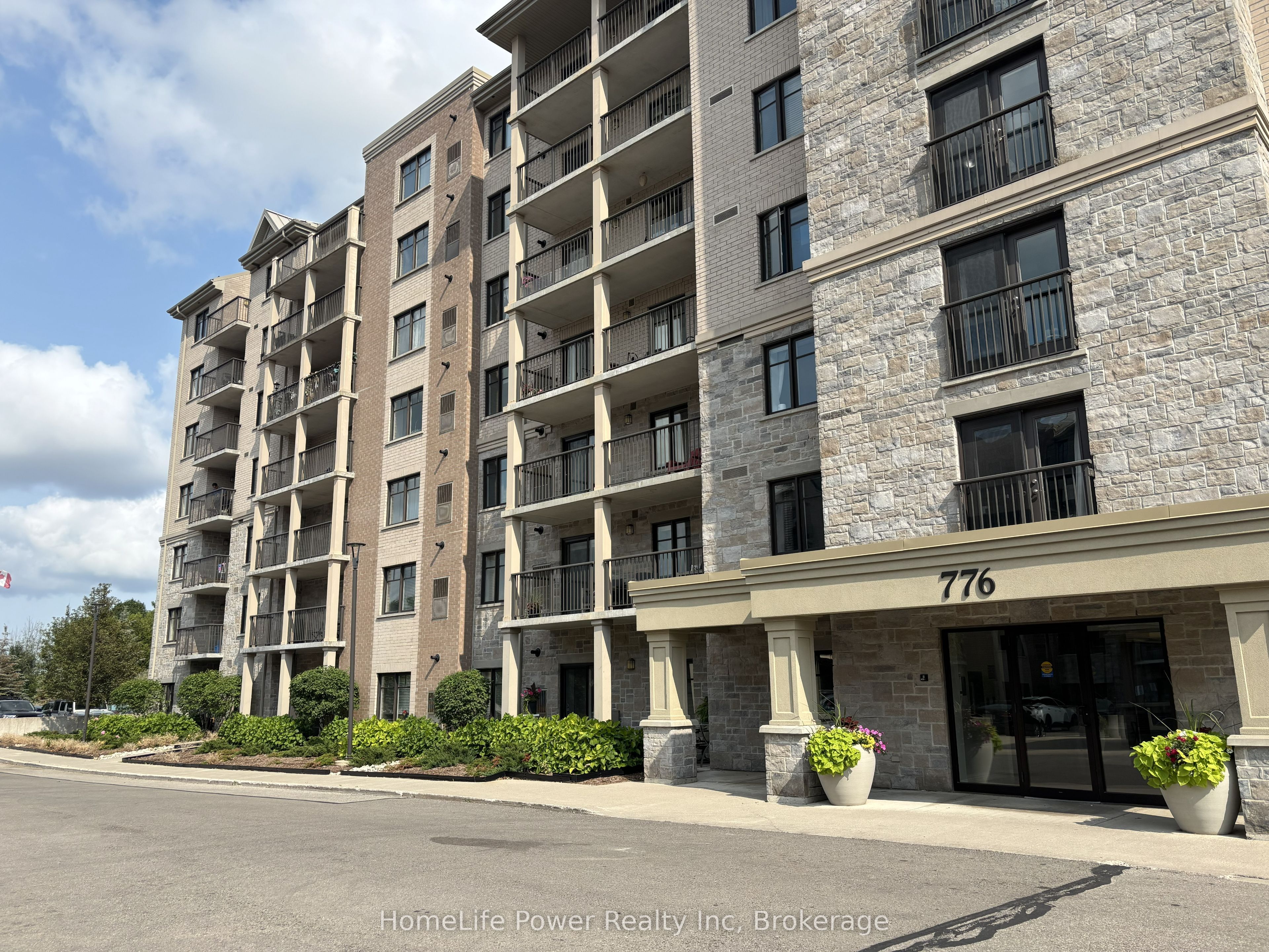 776 Laurelwood Drive 705, Waterloo, ON N2V 0A8 photo 5
