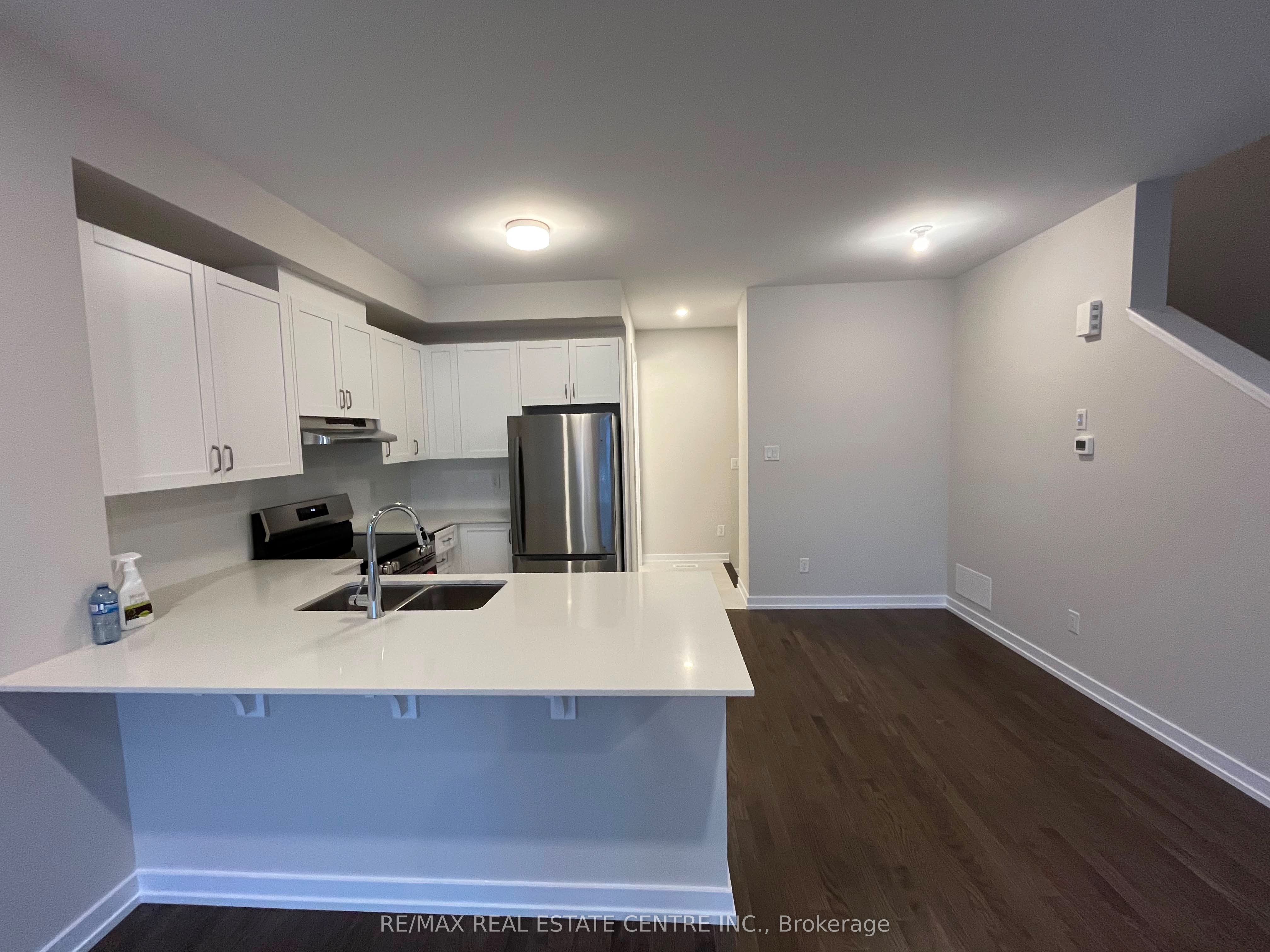 540 Oldenburg Avenue, Stittsville - Munster - Richmond, ON K0A 2Z0 photo 2