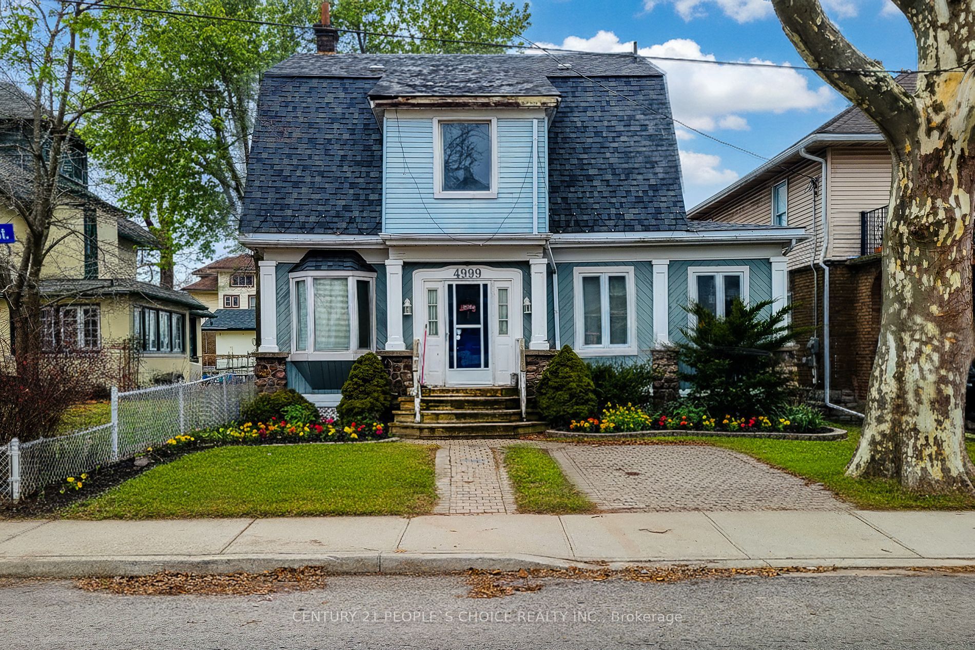 4999 Mcrae Street, Niagara Falls, ON L2E 1P2