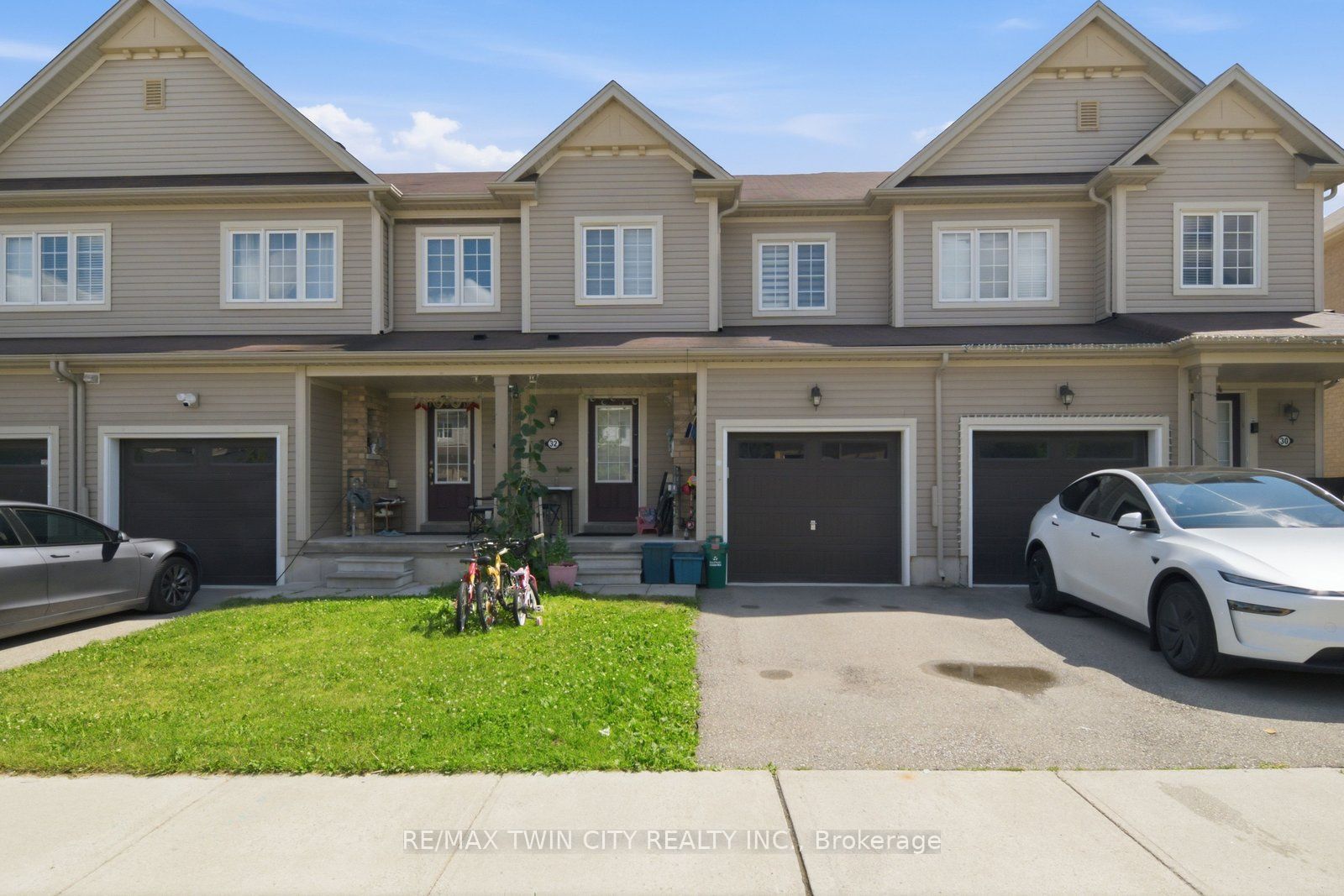 32 Cole Crescent, Brantford, ON N3T 0P4