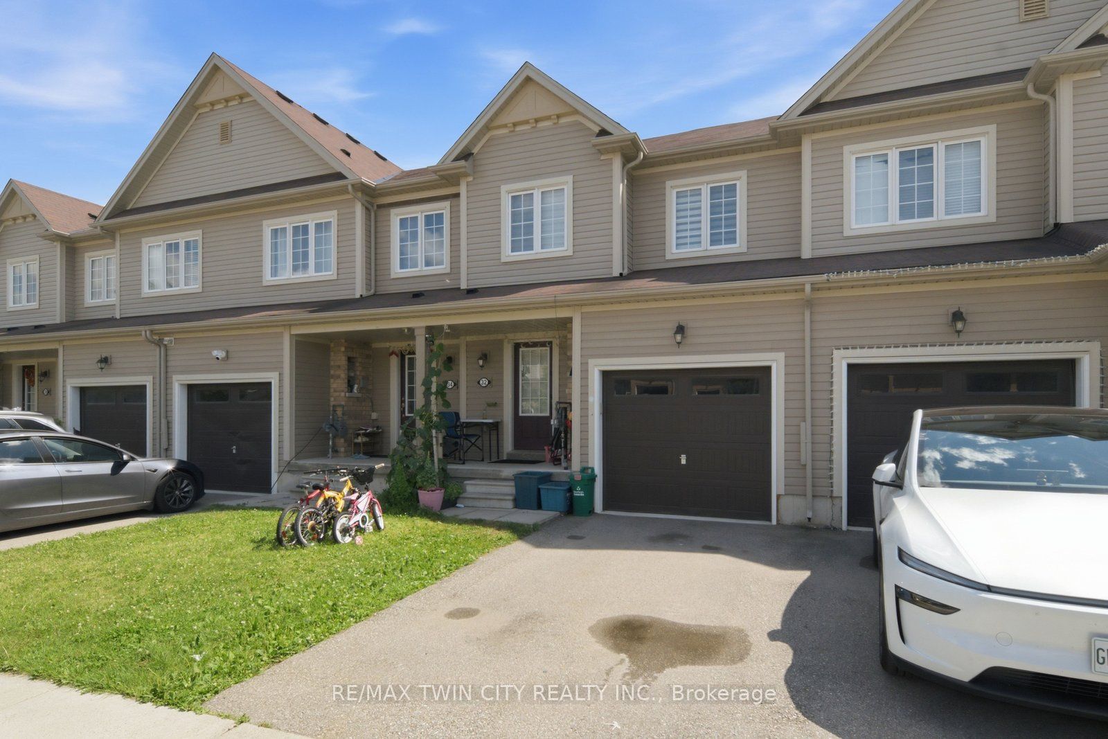 32 Cole Crescent, Brantford, ON N3T 0P4 photo 3