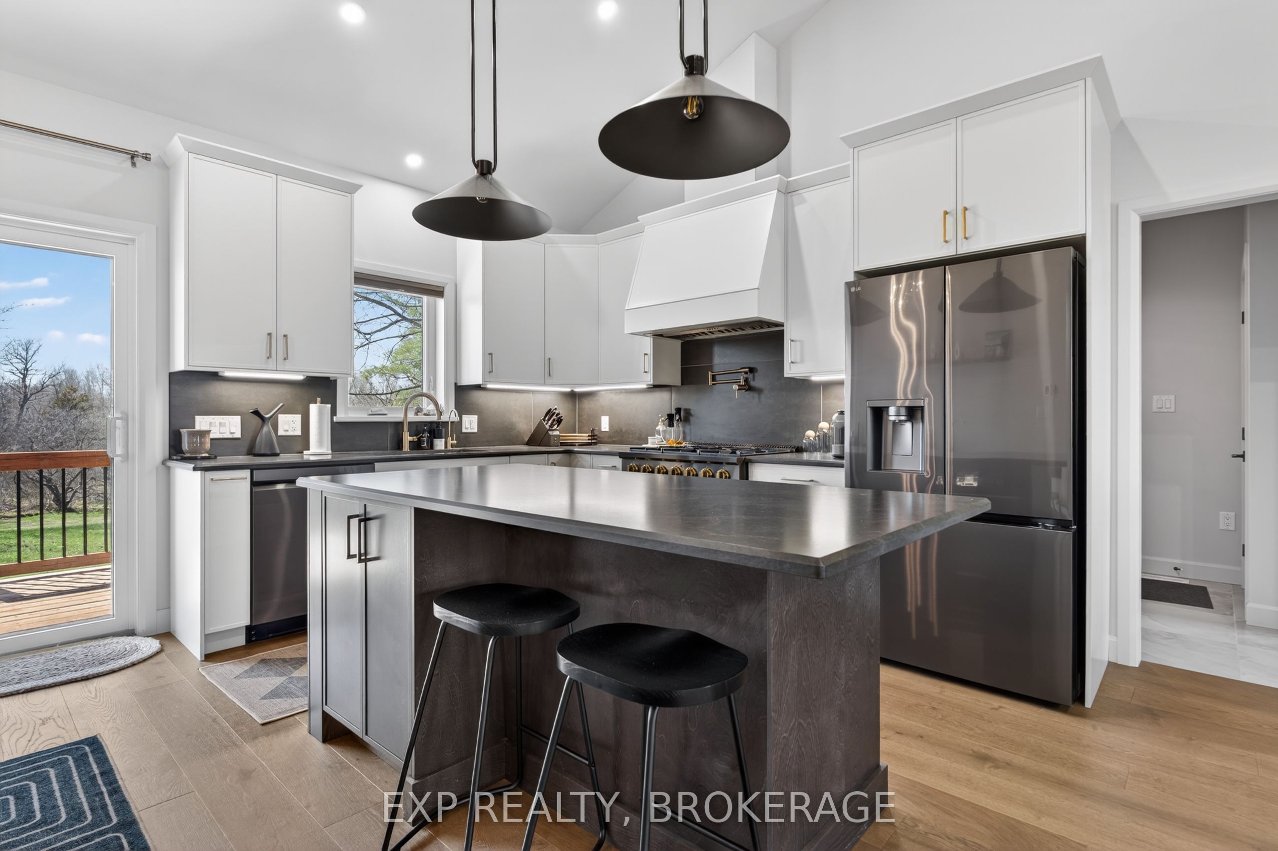 9304 PERTH Road, Rideau Lakes, ON K0G 1X0 photo 3
