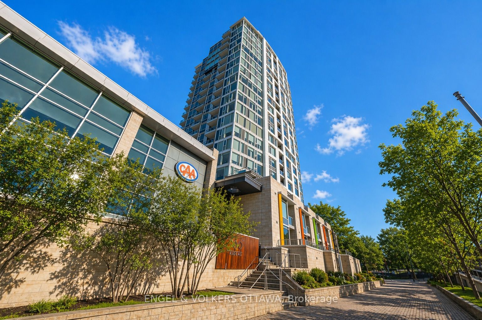 1035 Bank Street 110, Glebe - Ottawa East and Area, ON K1S 5K3 photo 2