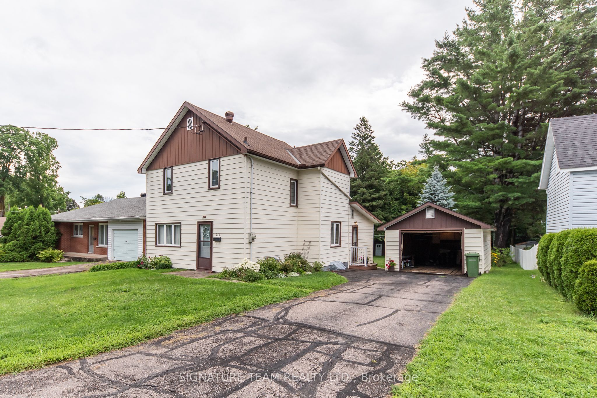 259 Peter Street, Pembroke, ON K8A 1R1