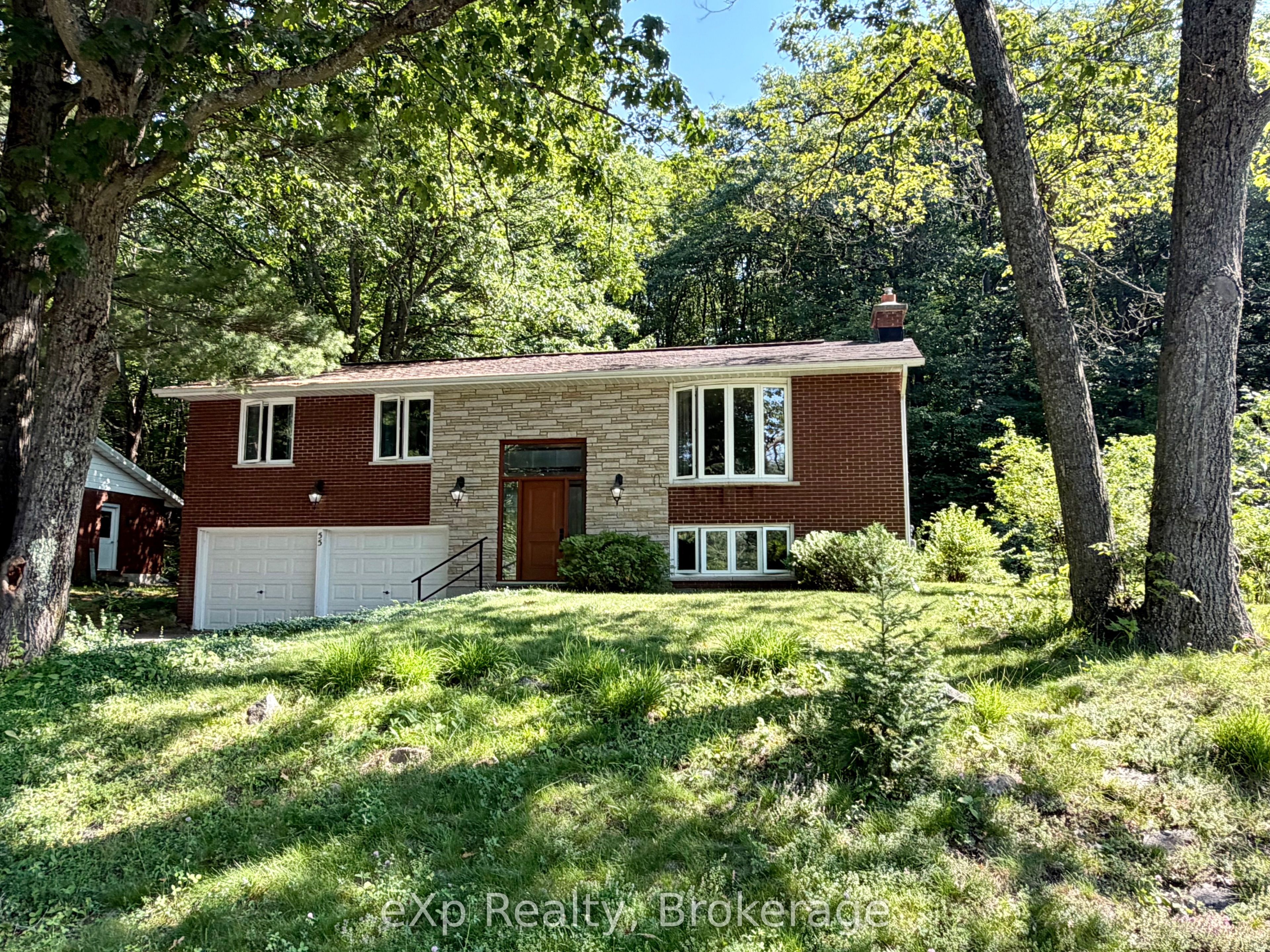 55 Wilshier Boulevard, Bracebridge, ON P1L 1L2 photo 2