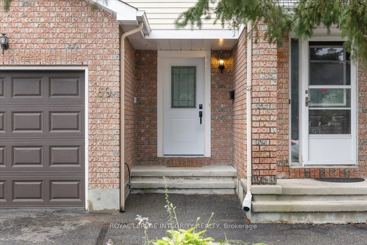 69 ROYAL FIELD Crescent, Barrhaven, ON K2J 4C9 photo 2