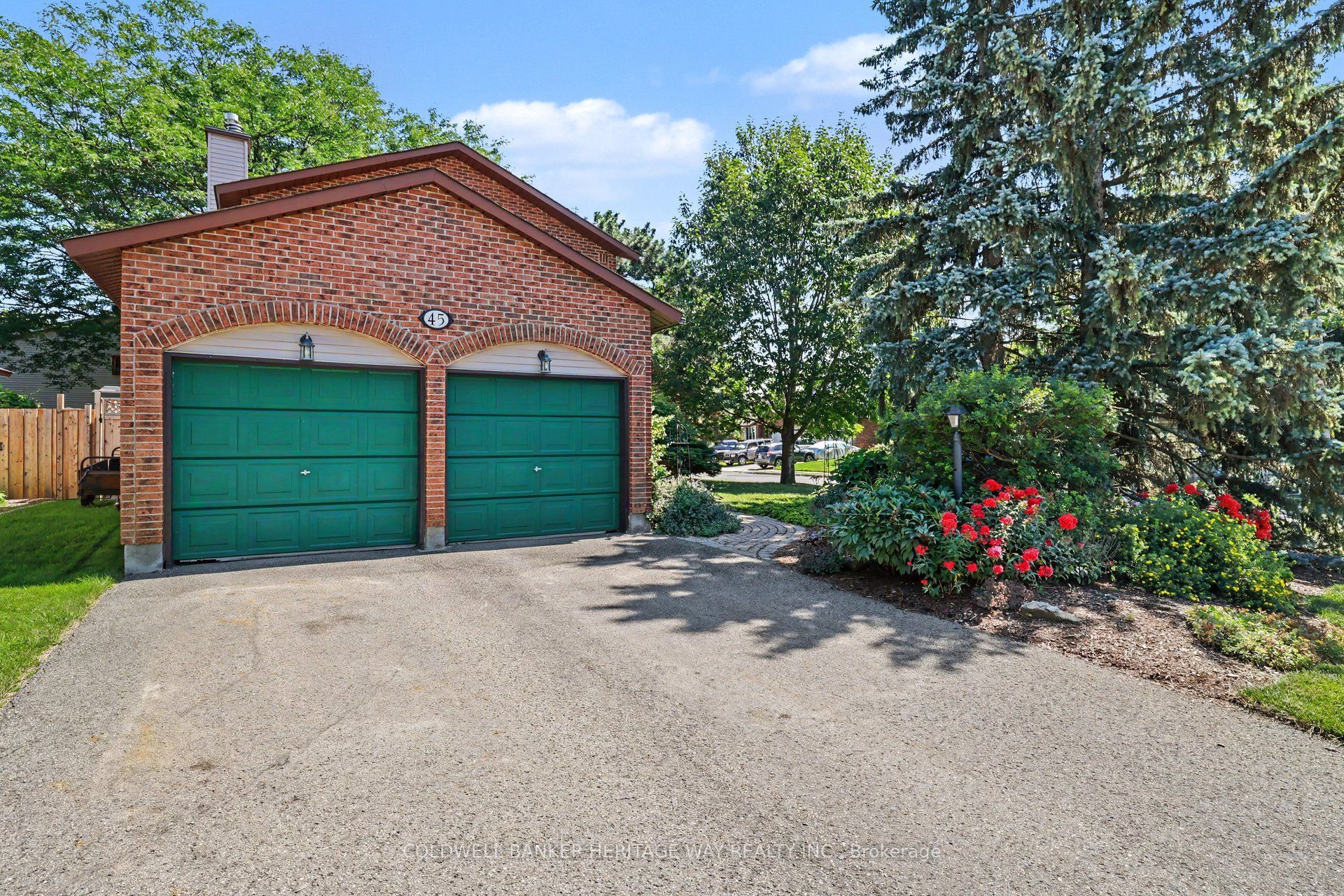 45 Shadetree Crescent, Cityview - Parkwoods Hills - Rideau Shore, ON K2E 7R3 photo 3