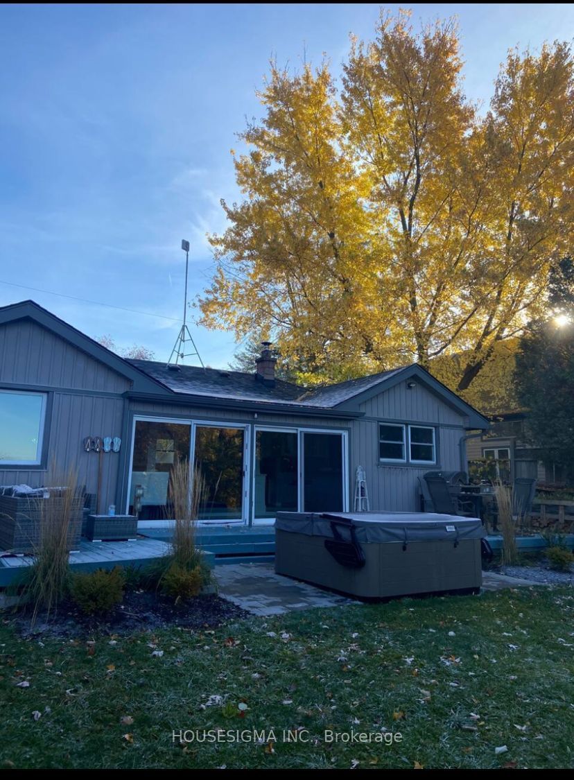 21063 Riverview Drive, Thames Centre, ON N0M 2P0 photo 2