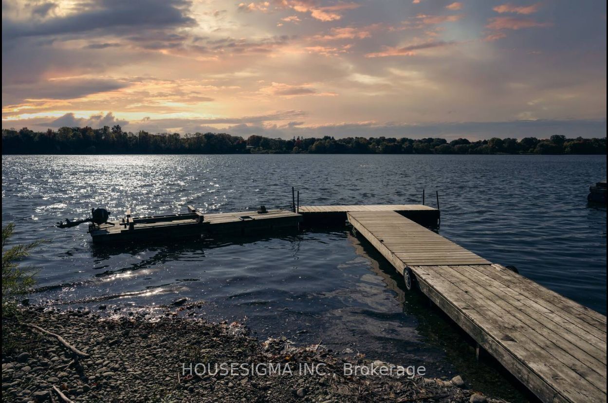21063 Riverview Drive, Thames Centre, ON N0M 2P0 photo 3