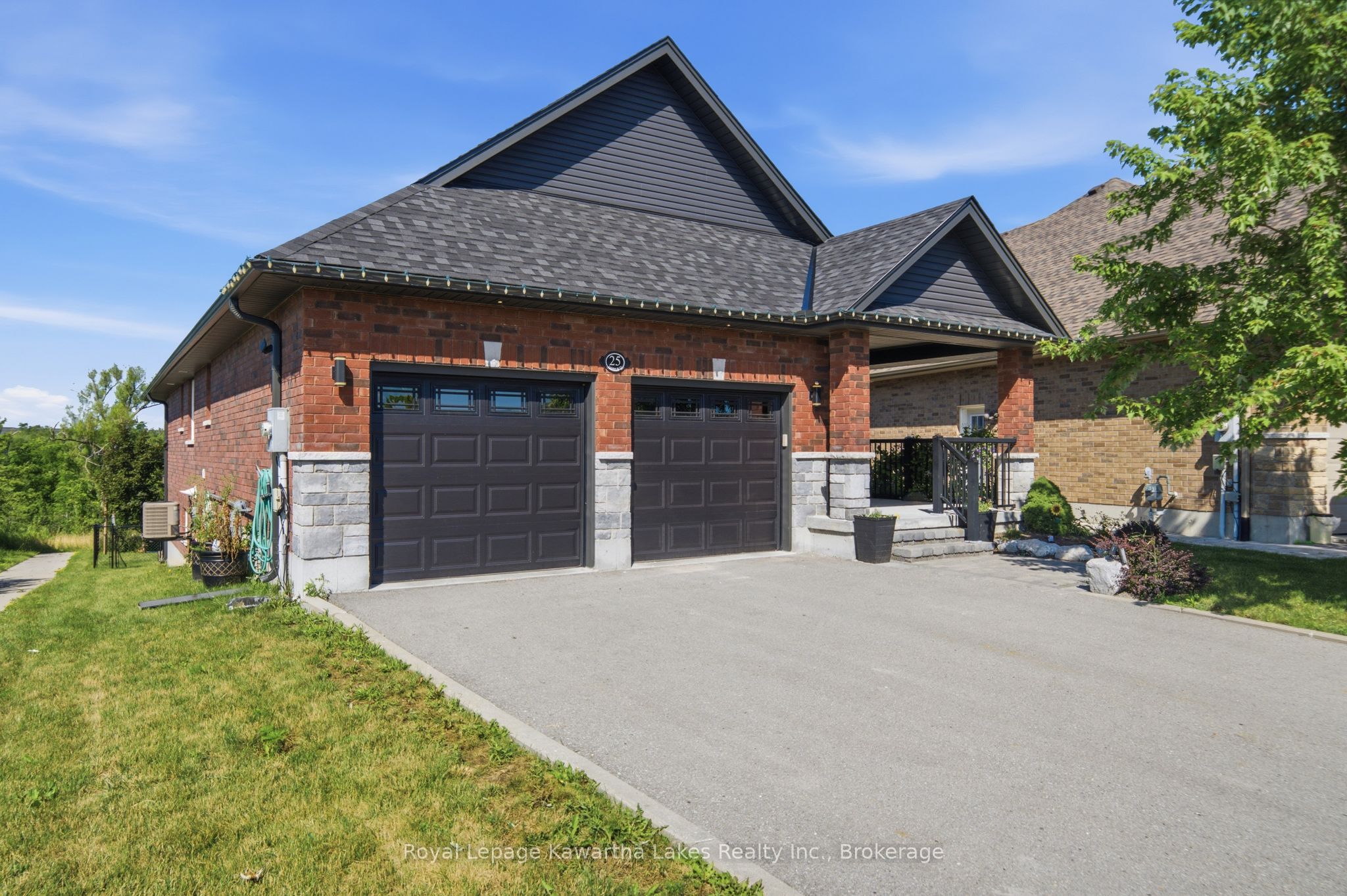 25 Barron Boulevard, Kawartha Lakes, ON K9V 0C4 photo 2