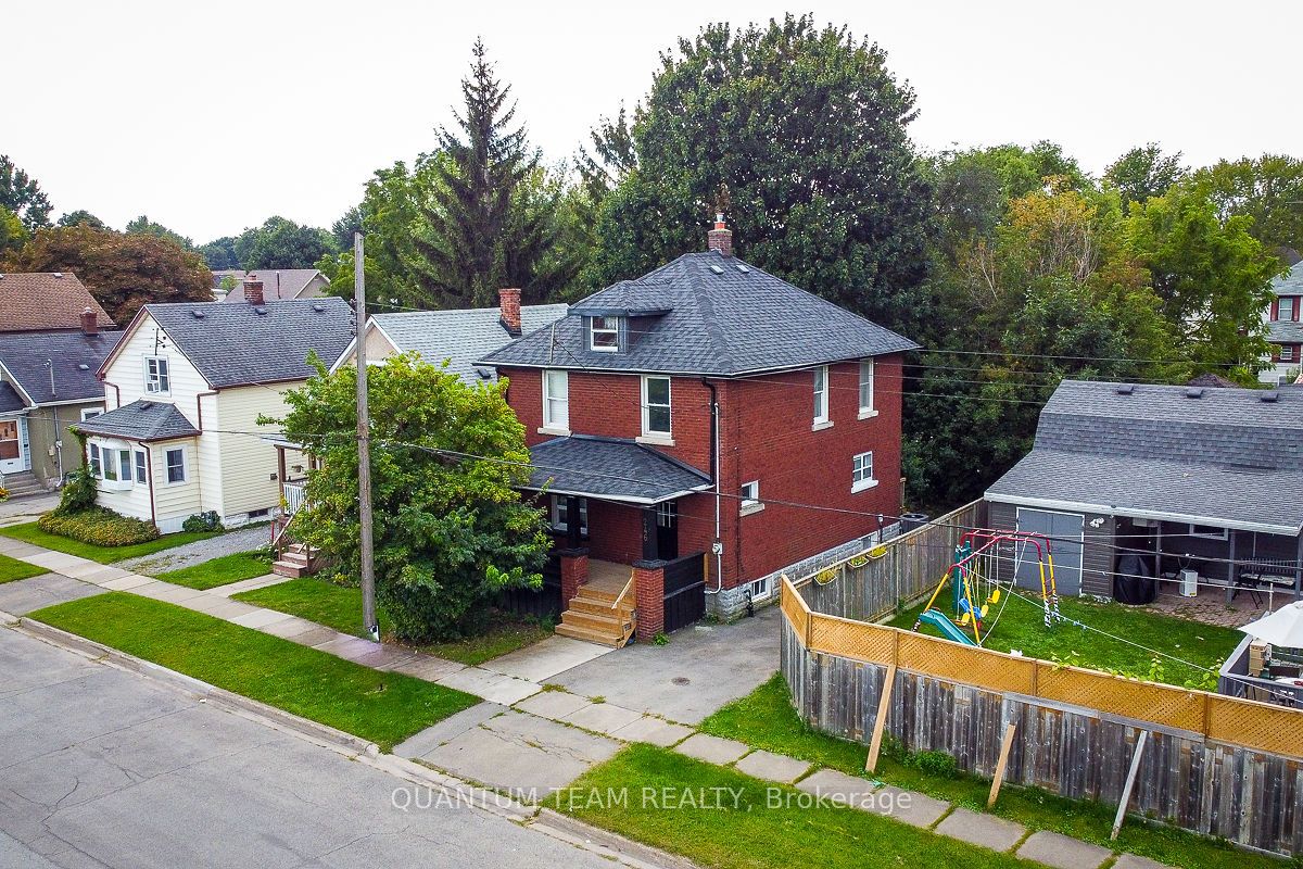 246 Davis Street, Port Colborne, ON L3K 1Z3 photo 3