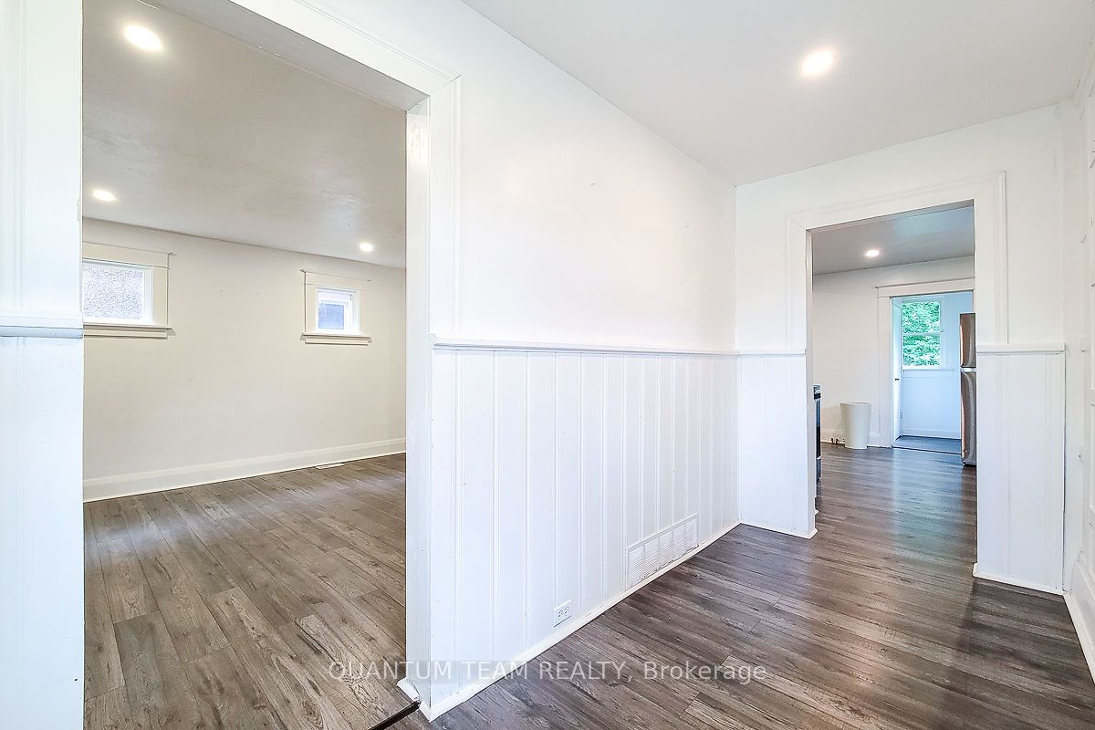 246 Davis Street, Port Colborne, ON L3K 1Z3 photo 5
