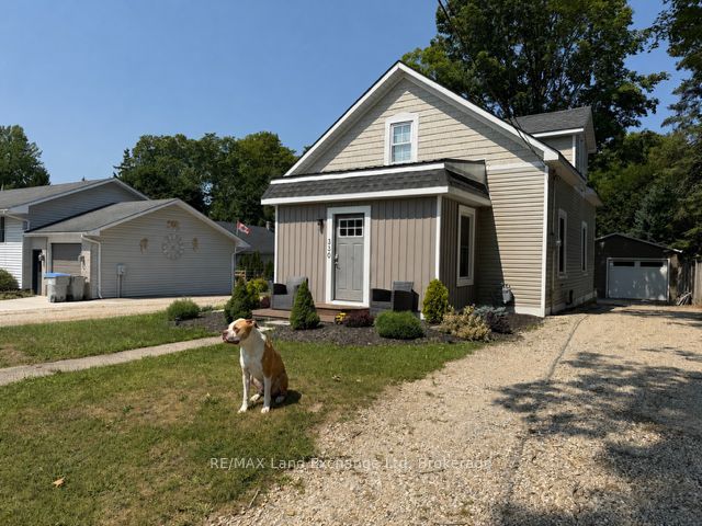 330 Albert Street, Huron East, ON N0G 1H0