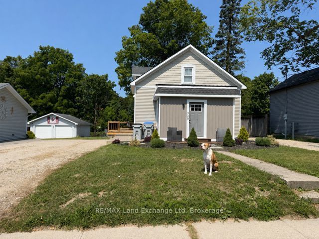 330 Albert Street, Huron East, ON N0G 1H0 photo 2