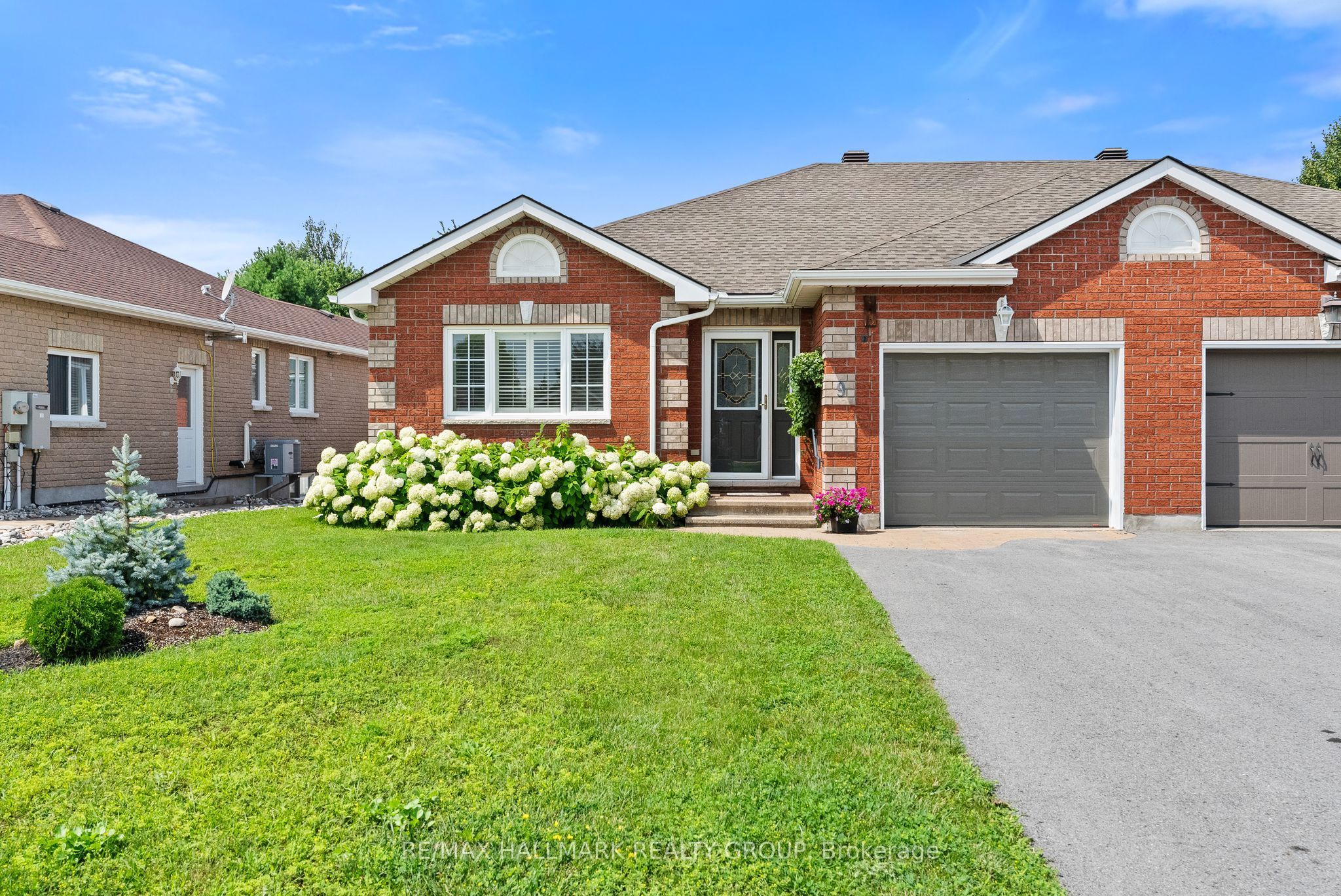 9 Dr Gordon Crescent, North Grenville, ON K0G 1J0