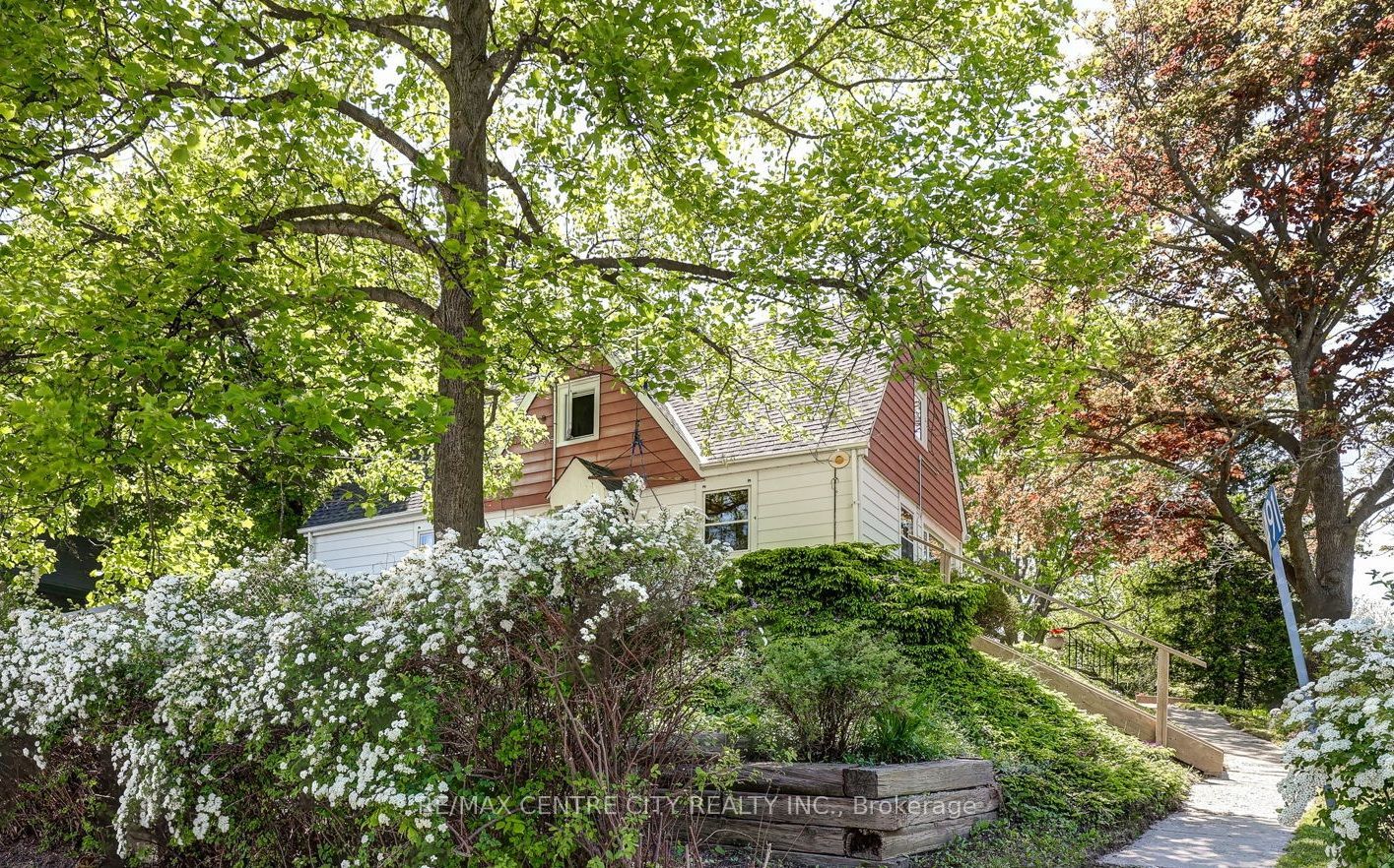 4491 East Road, Central Elgin, ON N5L 1A7