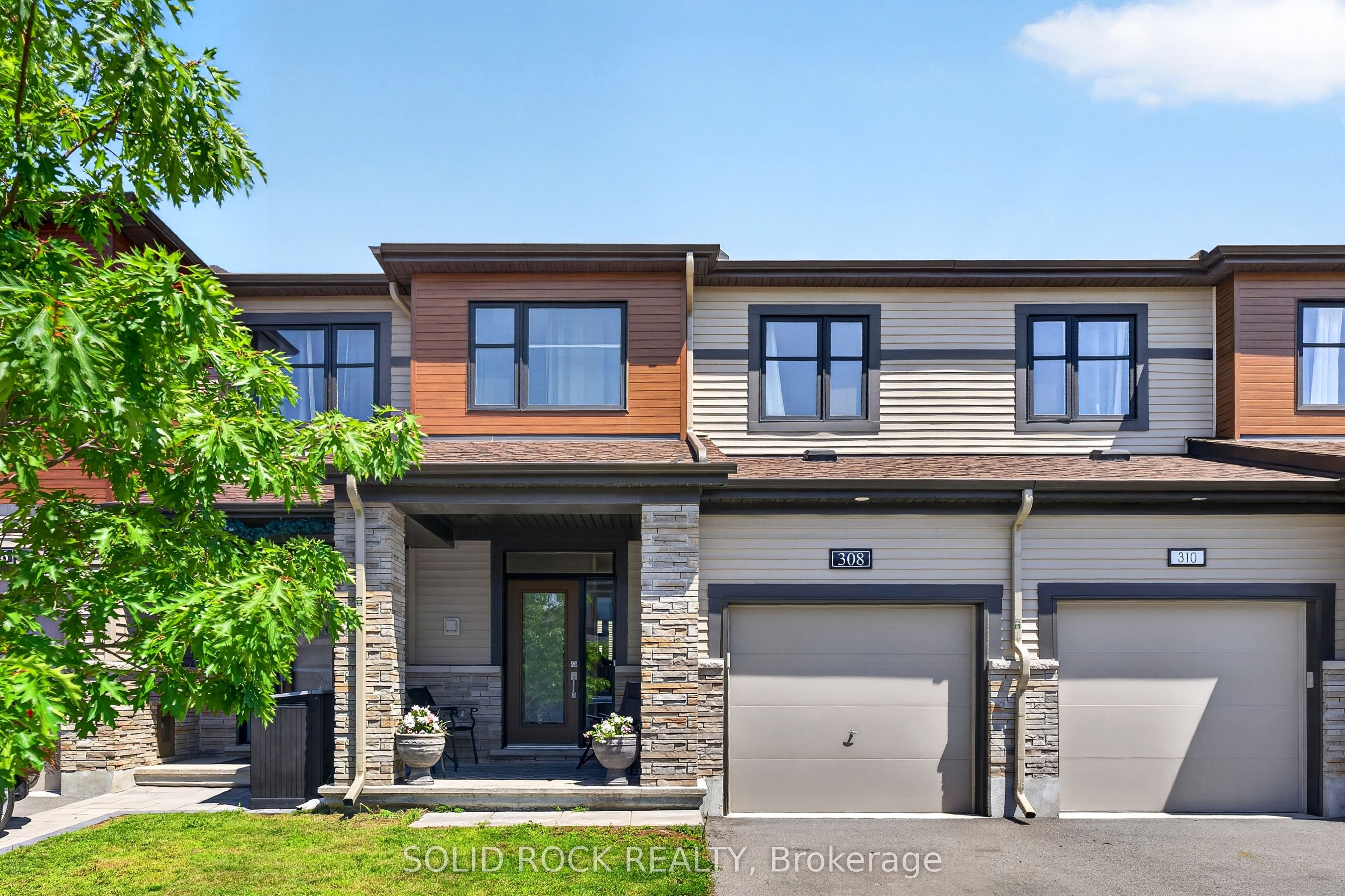 308 Drumlish Lane E, Barrhaven, ON K2J 6Y1 photo 2