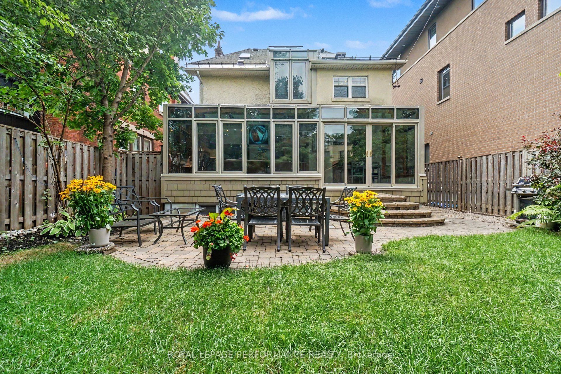 171 Powell Avenue, Glebe - Ottawa East and Area, ON K1S 2A2 photo 2