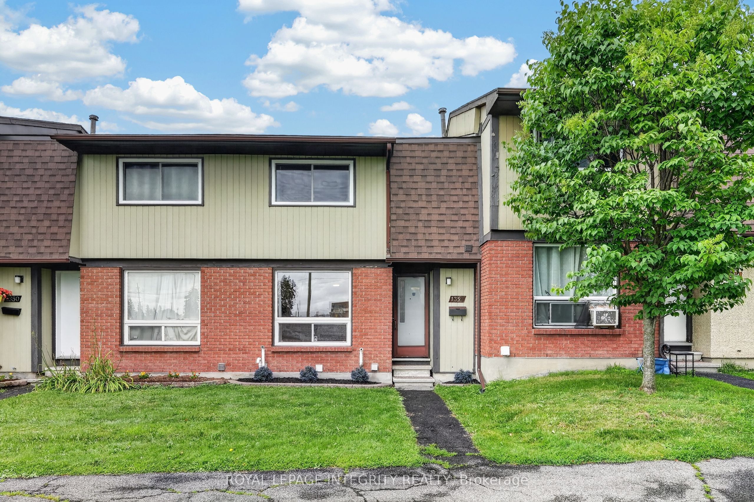 1352 Bakker Court, Orleans - Convent Glen and Area, ON K1C 2K4