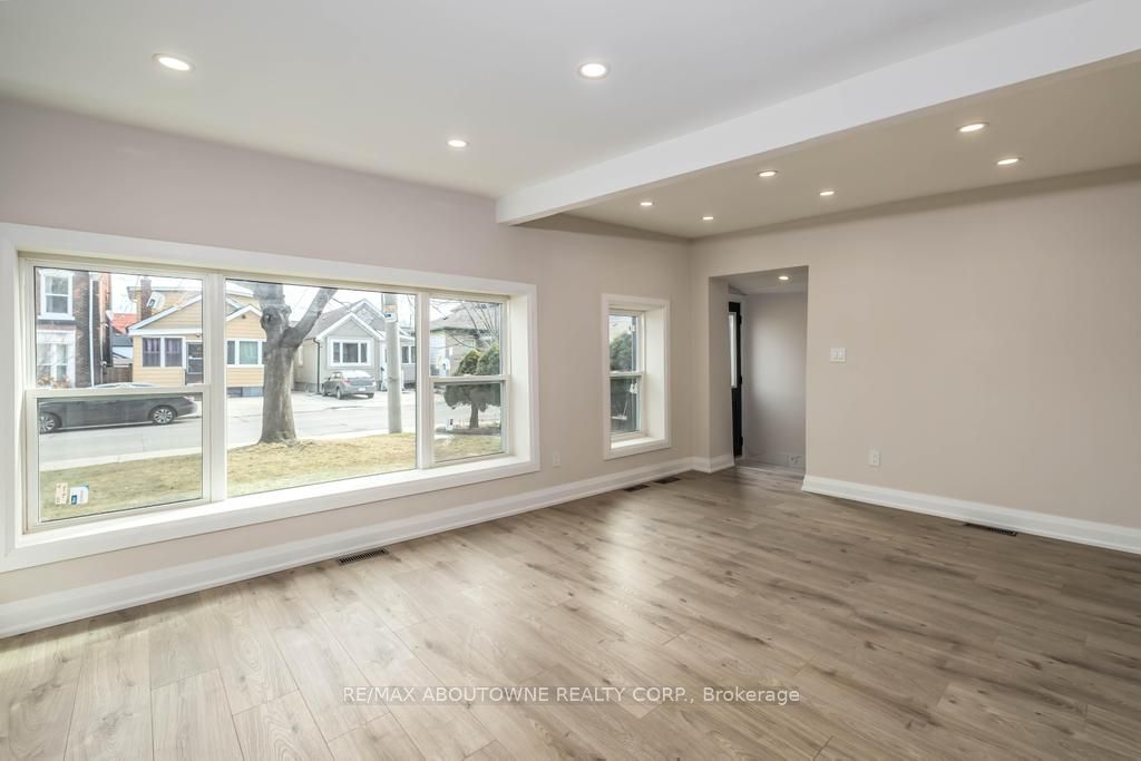 131 WEST Avenue N, Hamilton, ON L8L 5C4 photo 4