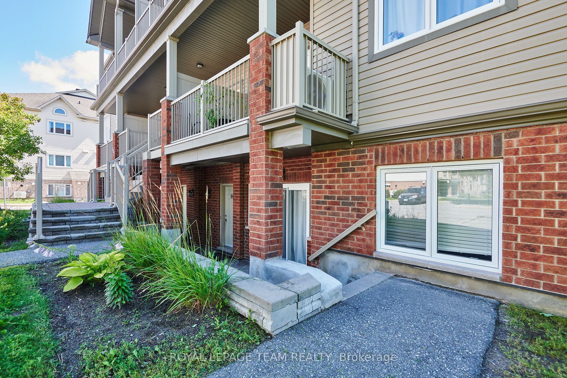 105 Fraser Fields Way H, Barrhaven, ON K2J 5V1 photo 4