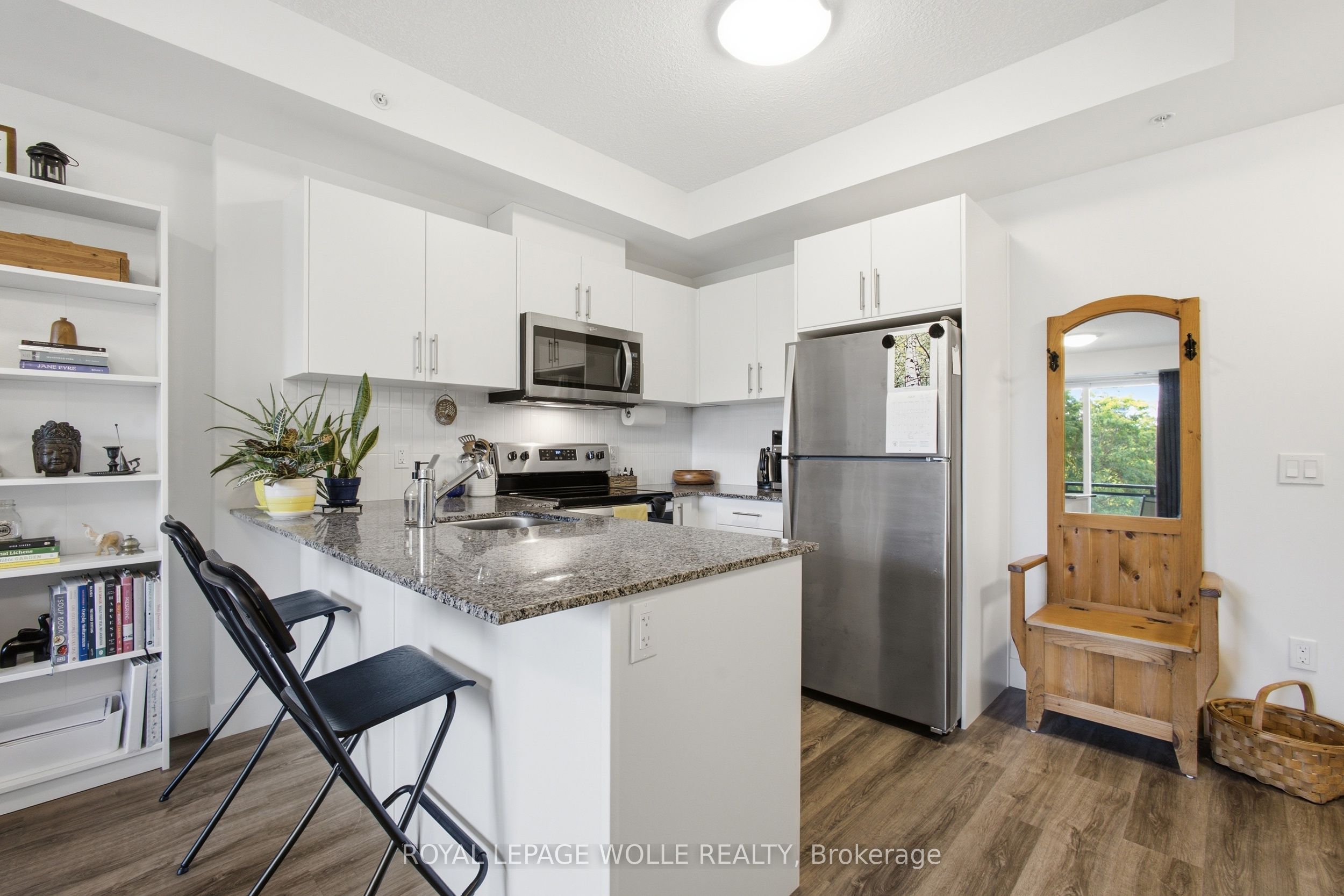 107 Roger Street 308, Waterloo, ON N2J 0G2