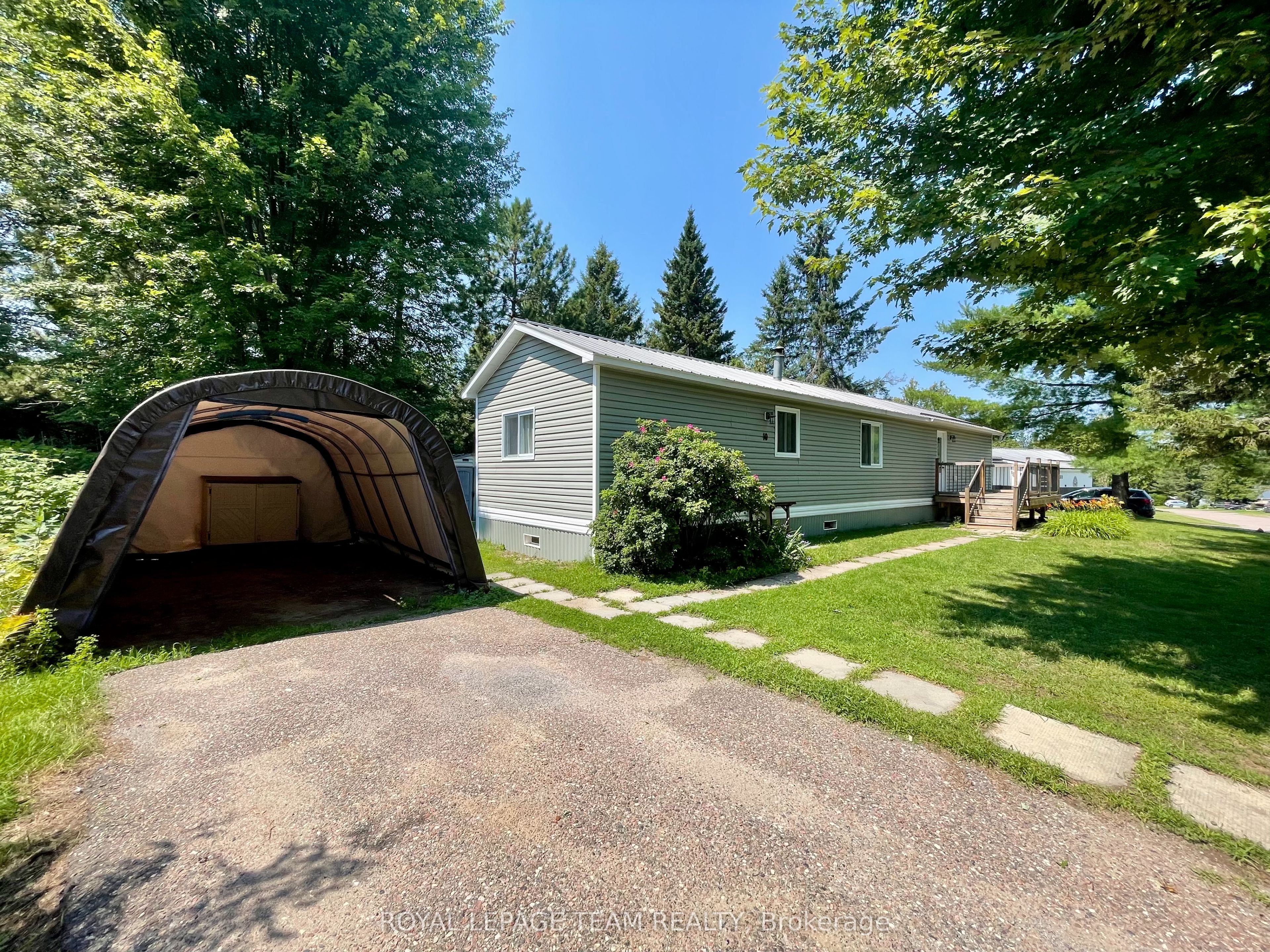 10 ROBERT COLIN Lane, Whitewater Region, ON K0J 1K0 photo 4