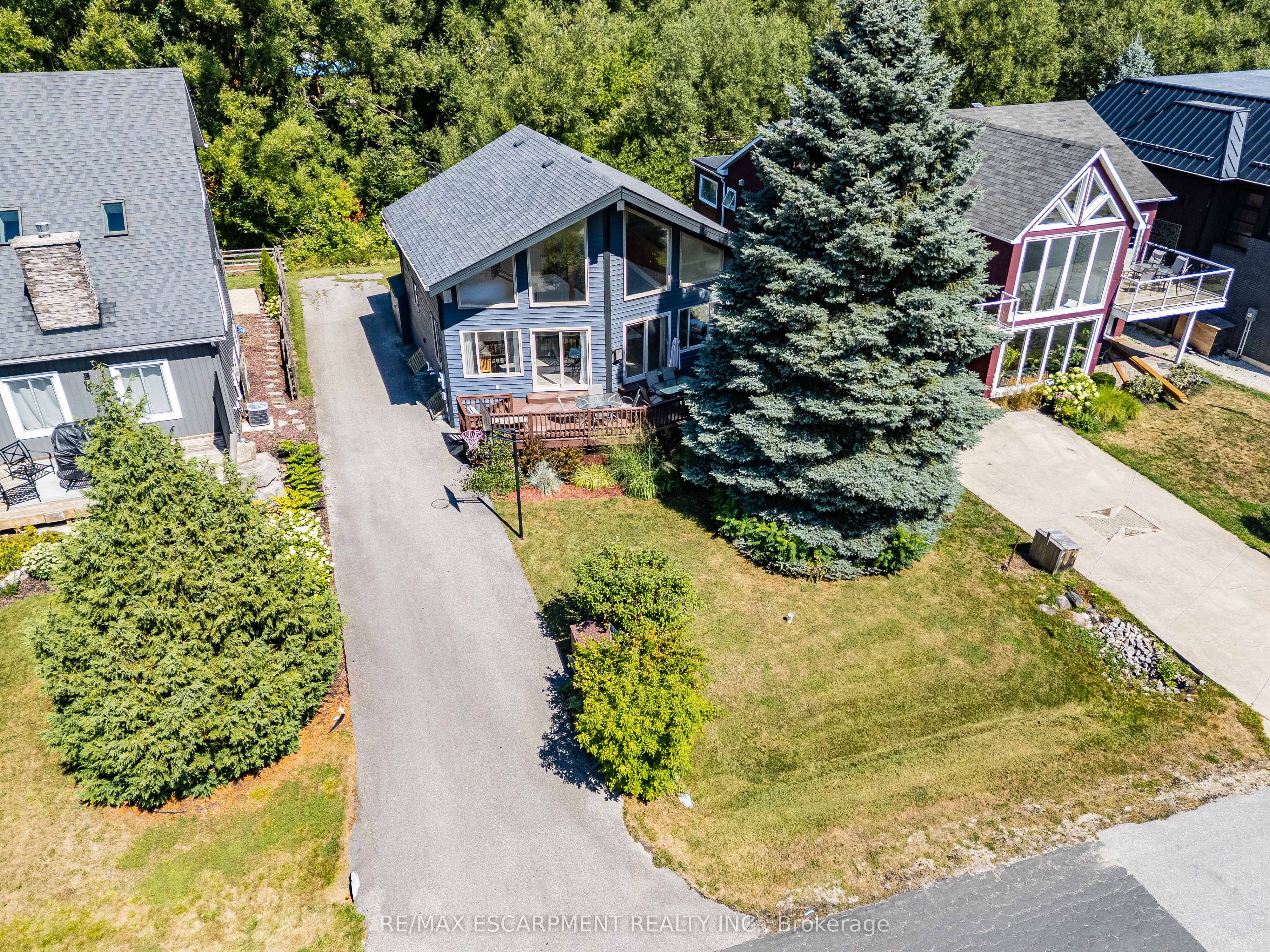 115 Pioneer Lane, Blue Mountains, ON L9Y 0M6 photo 2