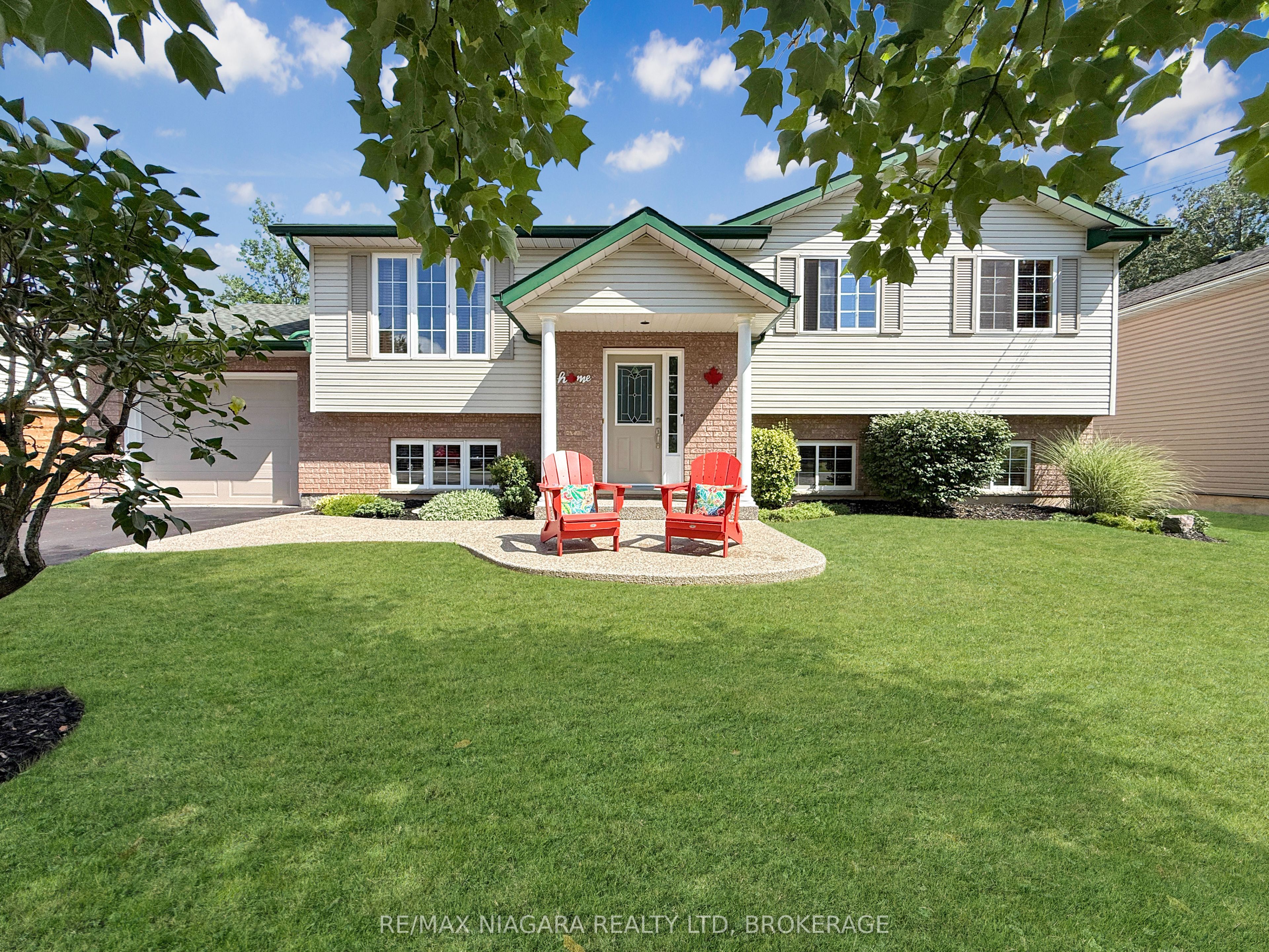 3230 Bethune Avenue, Fort Erie, ON L0S 1N0 photo 2