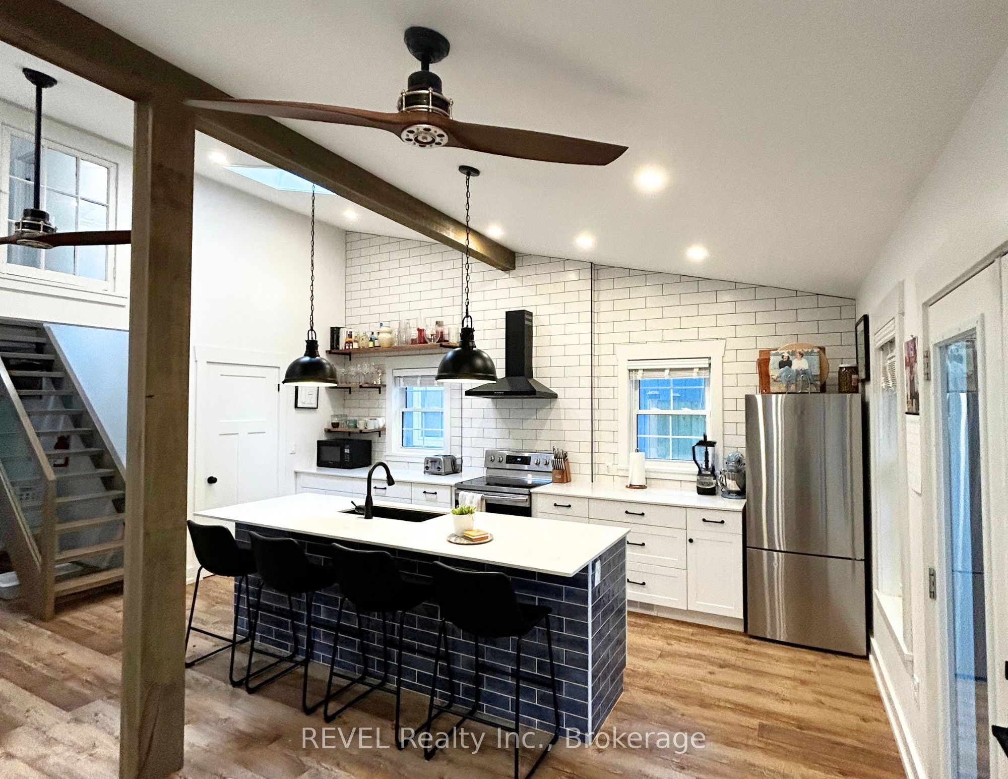 399 Elmwood Avenue, Fort Erie, ON L0S 1B0 photo 3