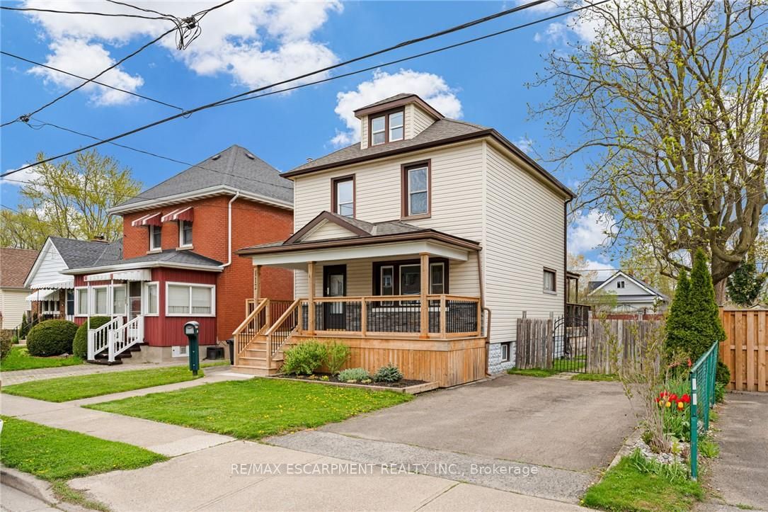 112 Oakland Avenue, Welland, ON L3C 2C1 photo 3