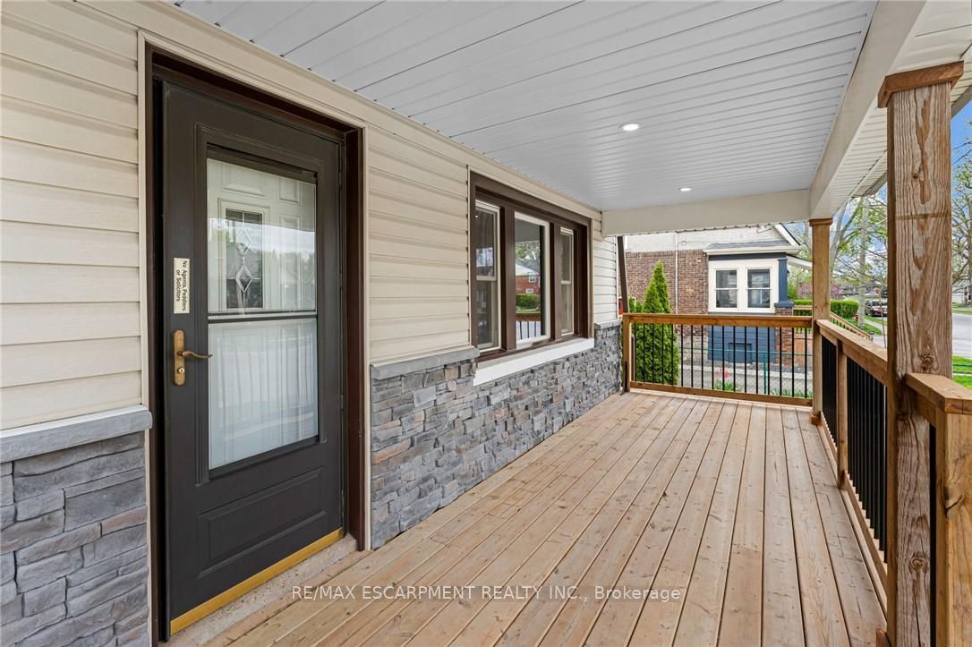 112 Oakland Avenue, Welland, ON L3C 2C1 photo 4
