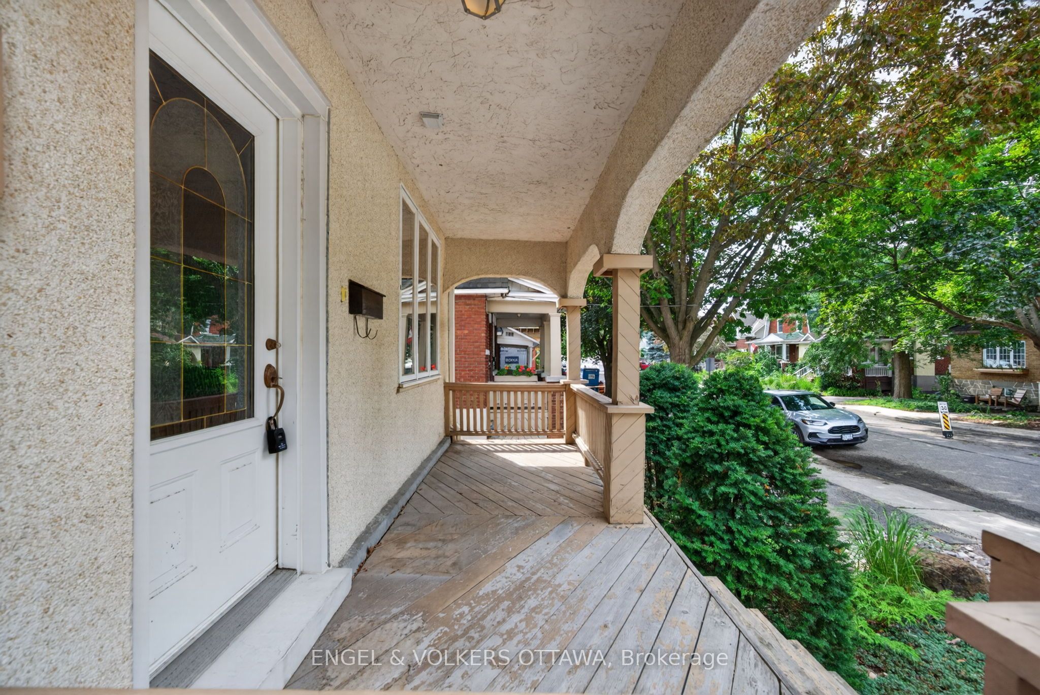 75 Ross Avenue, Tunneys Pasture and Ottawa West, ON K1Y 0N6 photo 4