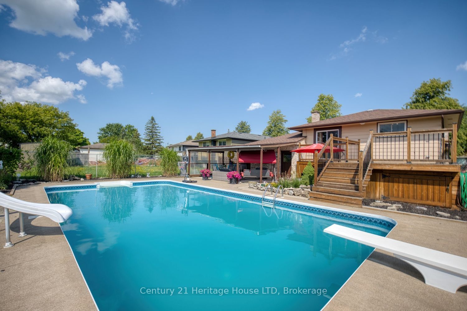 8086 Paddock Trail Drive, Niagara Falls, ON L2H 1X3 photo 4