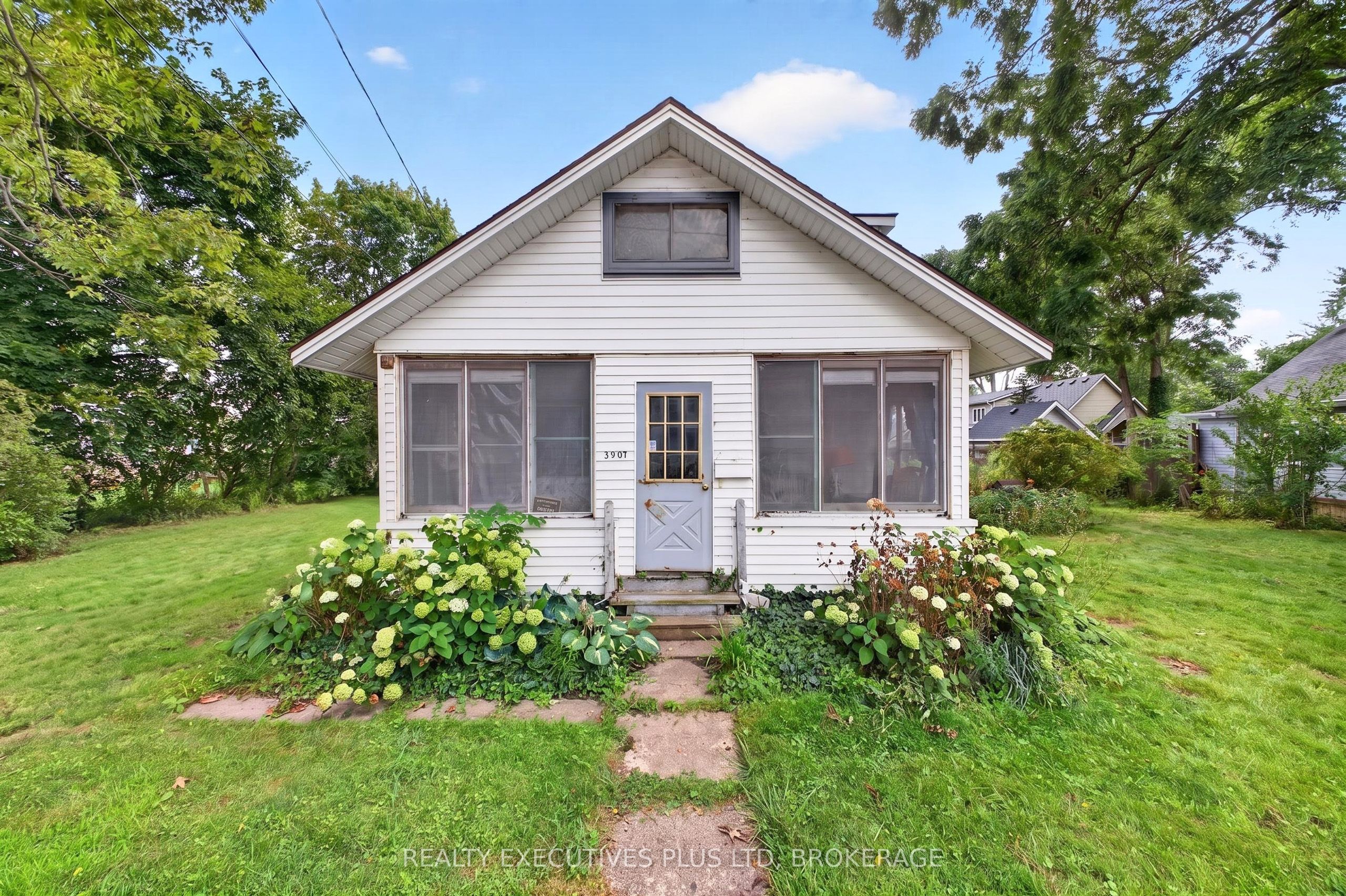 3907 Alexandra Road, Fort Erie, ON L0S 1B0
