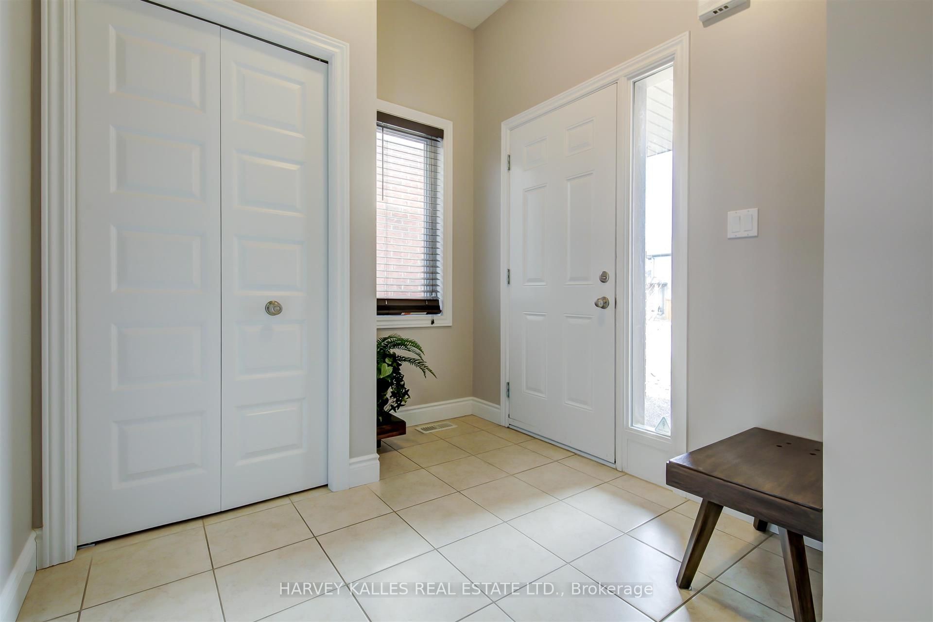 106 Eden Oak Trail, Kitchener, ON N2A 0G6 photo 4