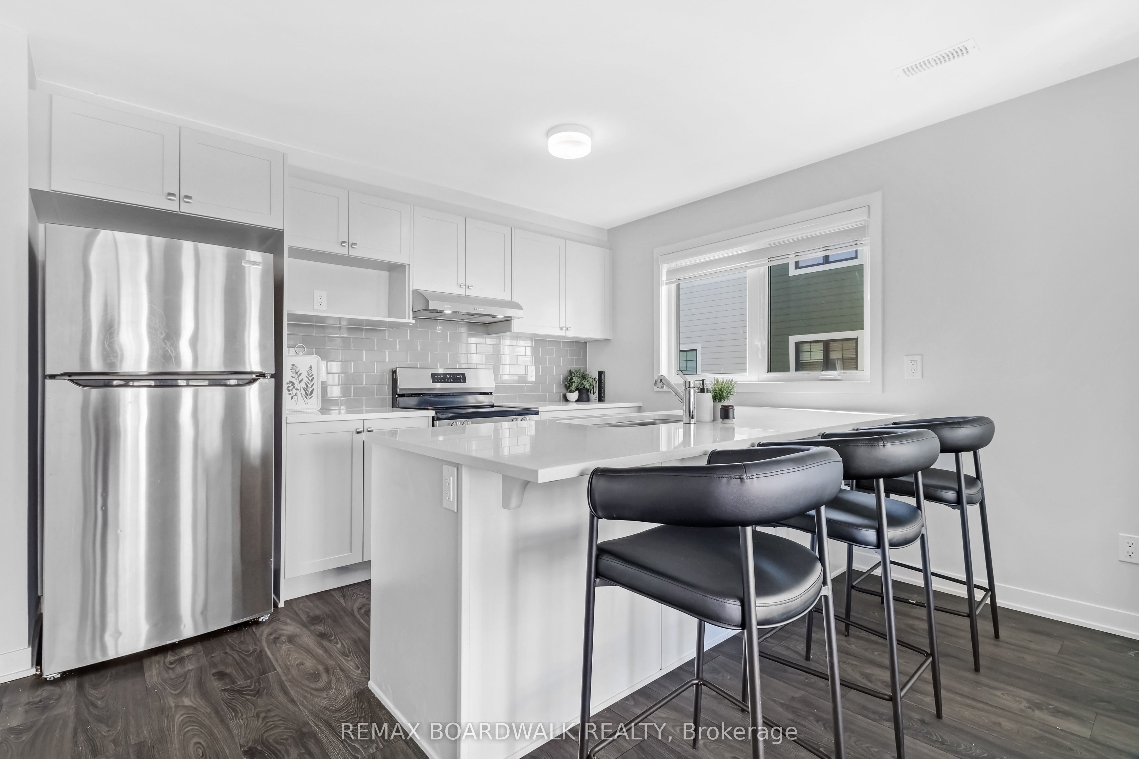 210 Verulam Street, Barrhaven, ON K2J 7J5 photo 5