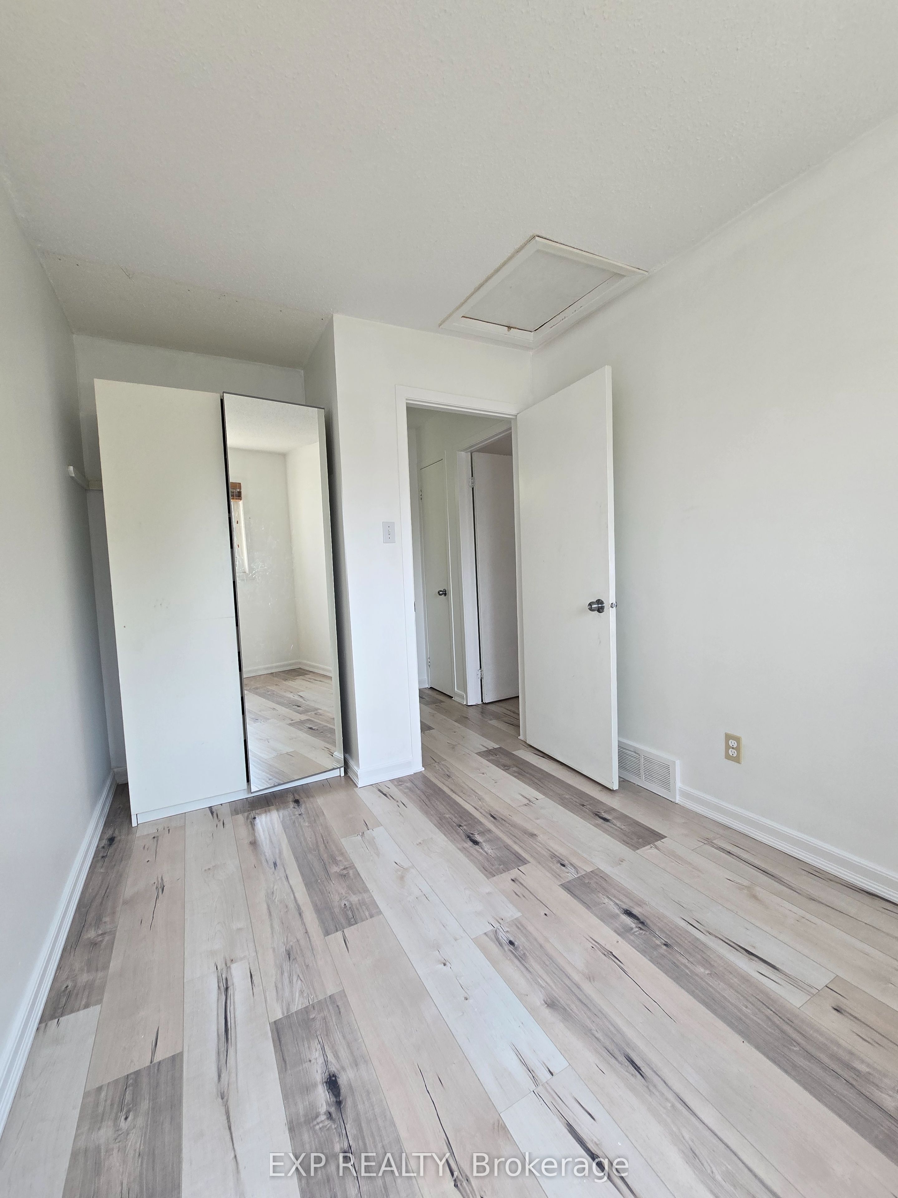 90 Lightfoot Place 75, Kanata, ON K2L 3L8 photo 5
