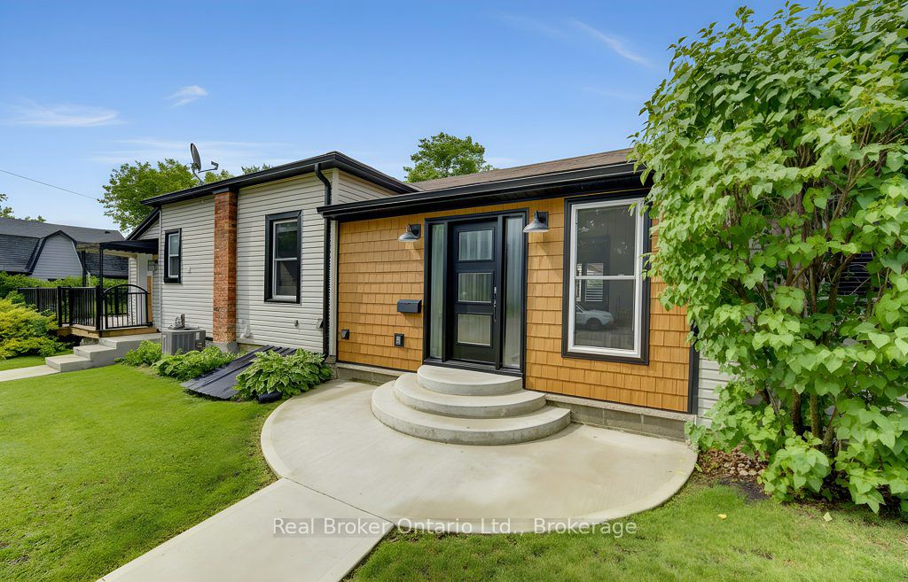 17 Amelia Street, Brant, ON N3L 1Z4 photo 3