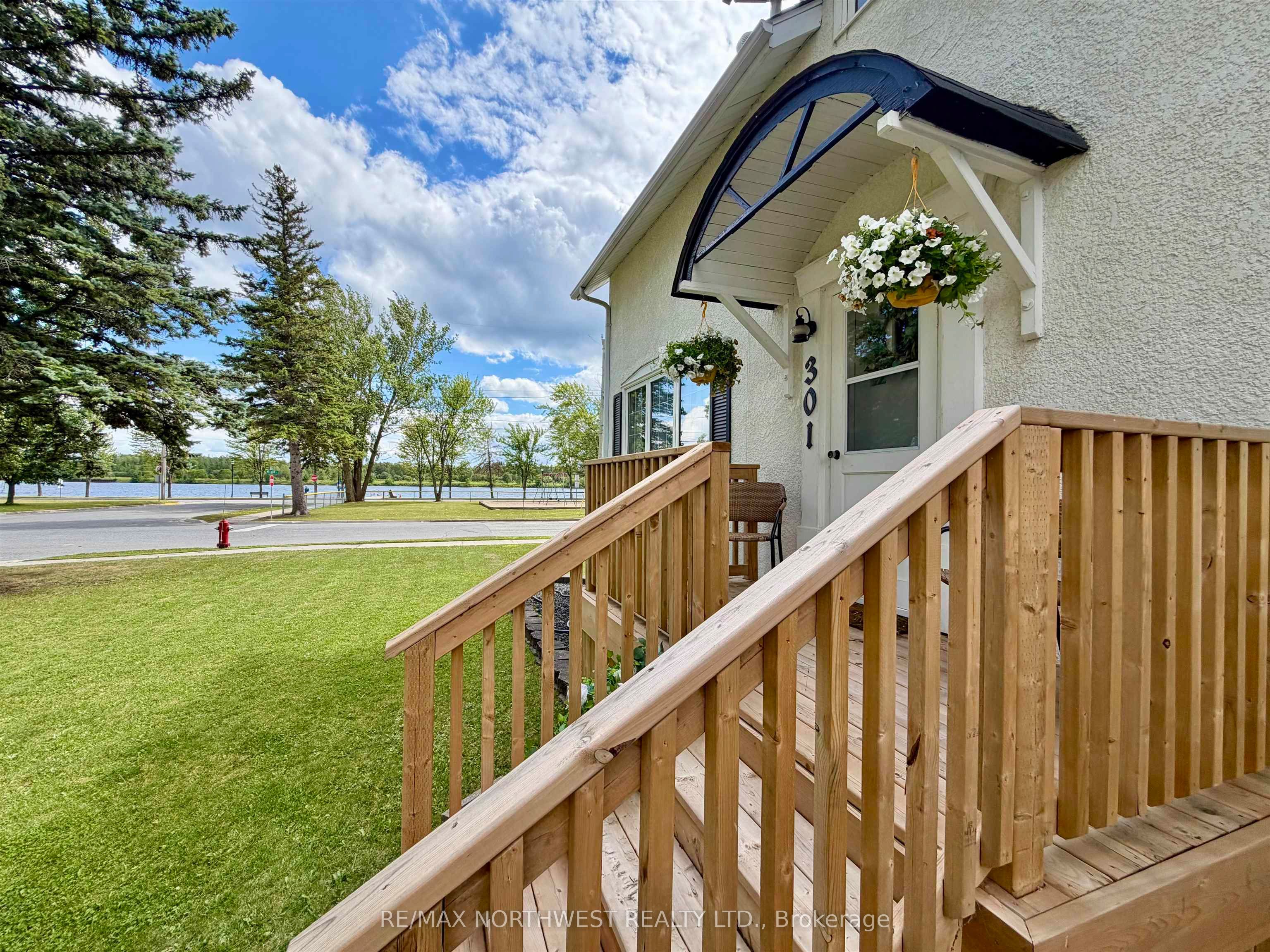 301 Butler Avenue, Fort Frances, ON P9A 2N8