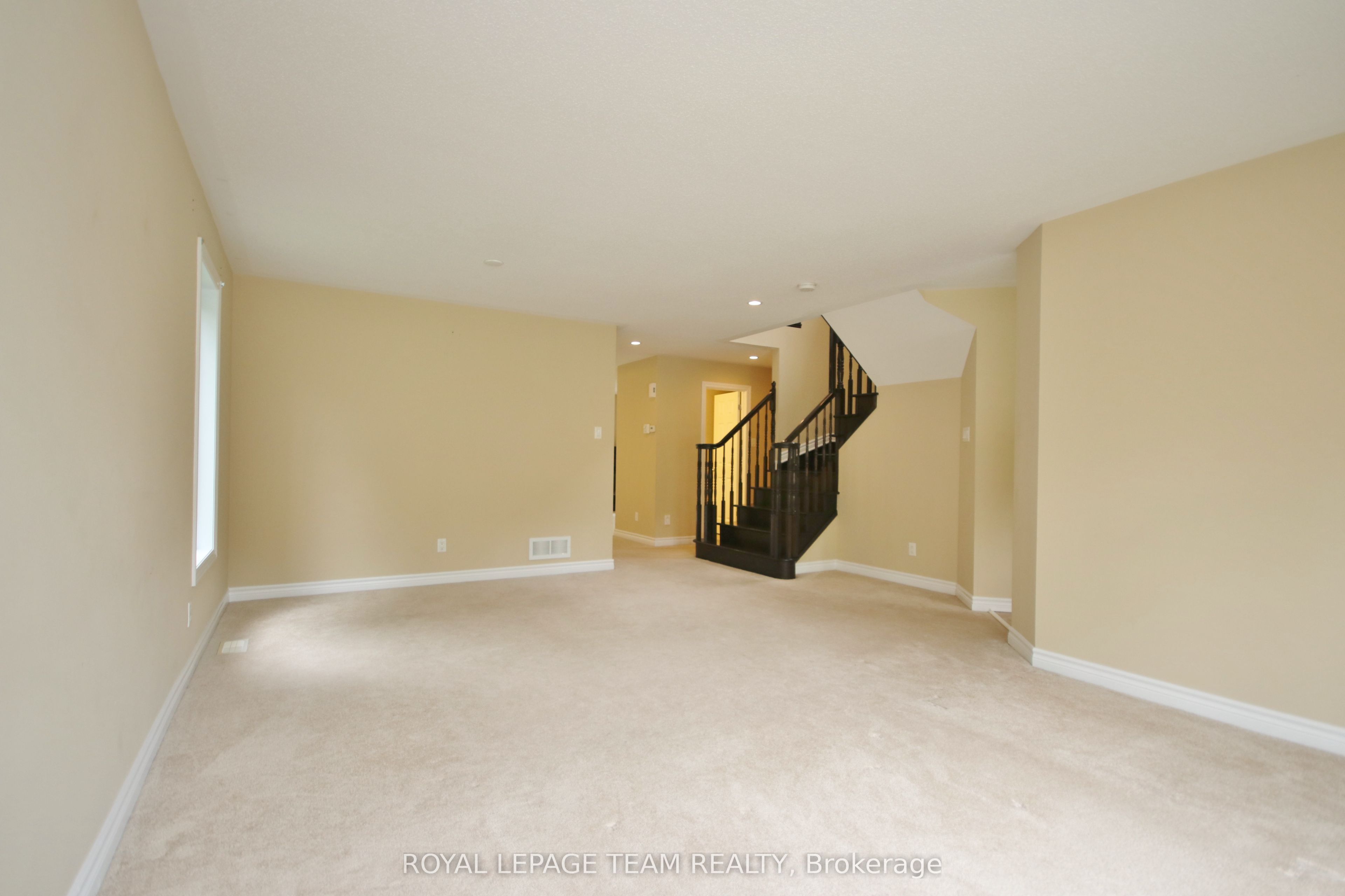 593 Clearbrook Drive, Barrhaven, ON K2J 5S2 photo 4