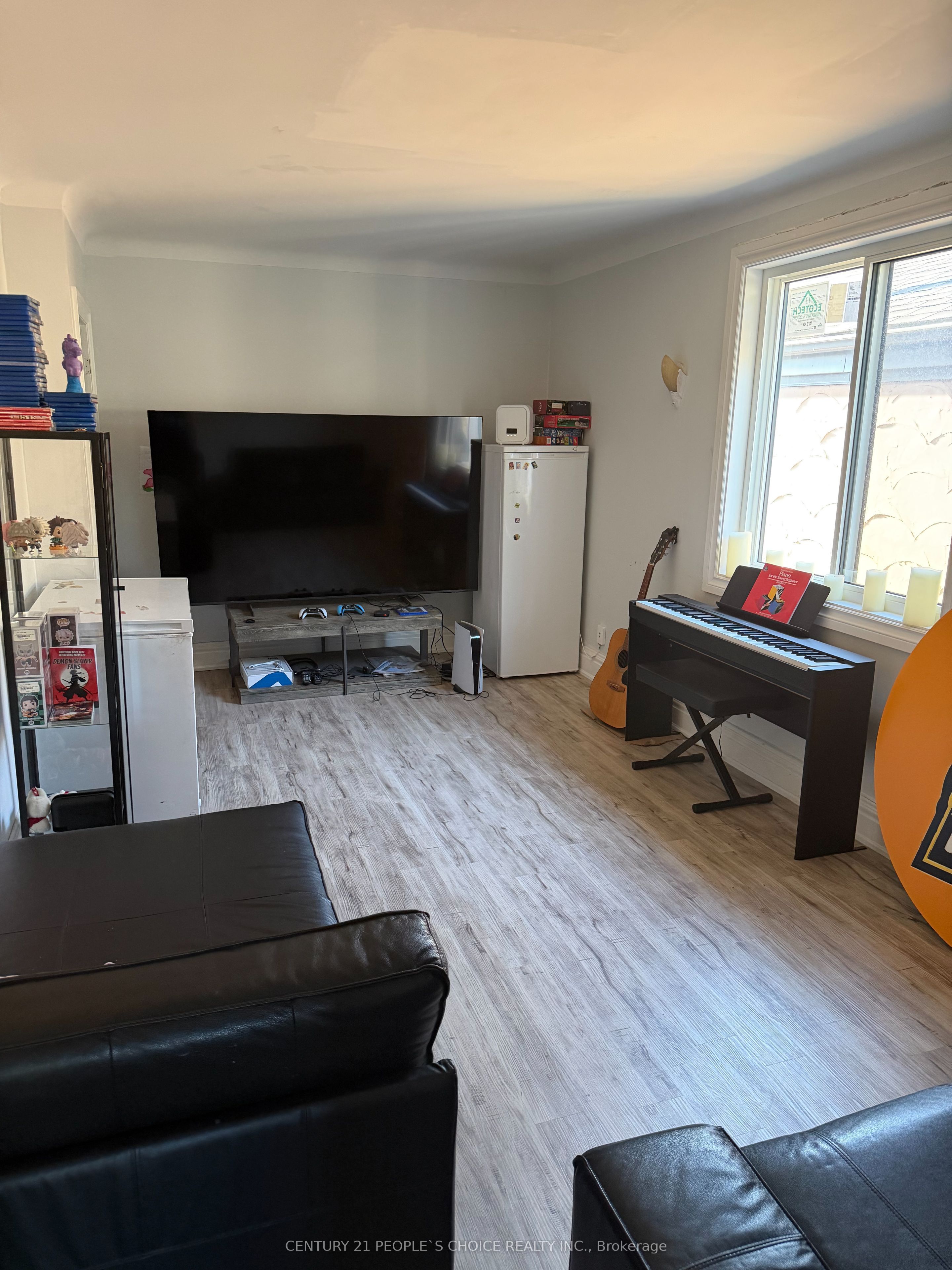 102 Parkdale Avenue N, Hamilton, ON L8H 5W9 photo 4