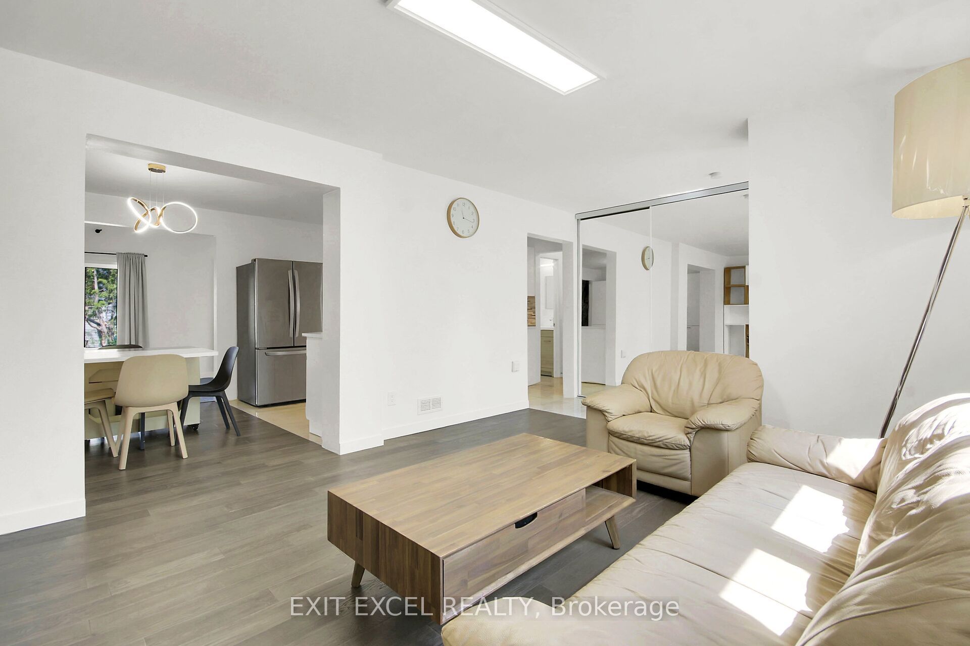 25 Uxbridge Crescent, Kanata, ON K2L 1P6 photo 5